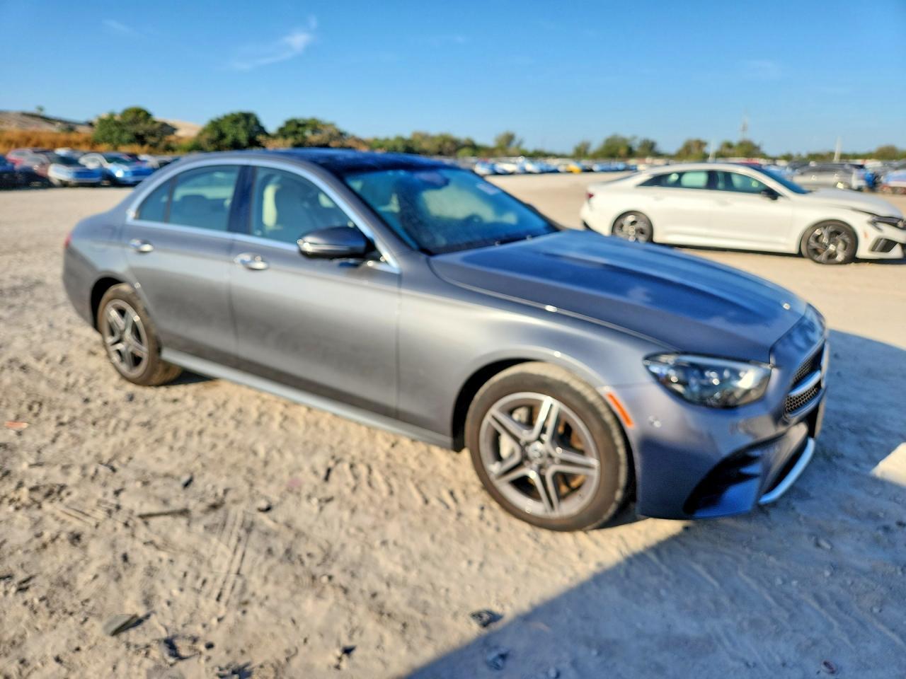 2023 Mercedes-Benz E 350 4Matic - Фото 4