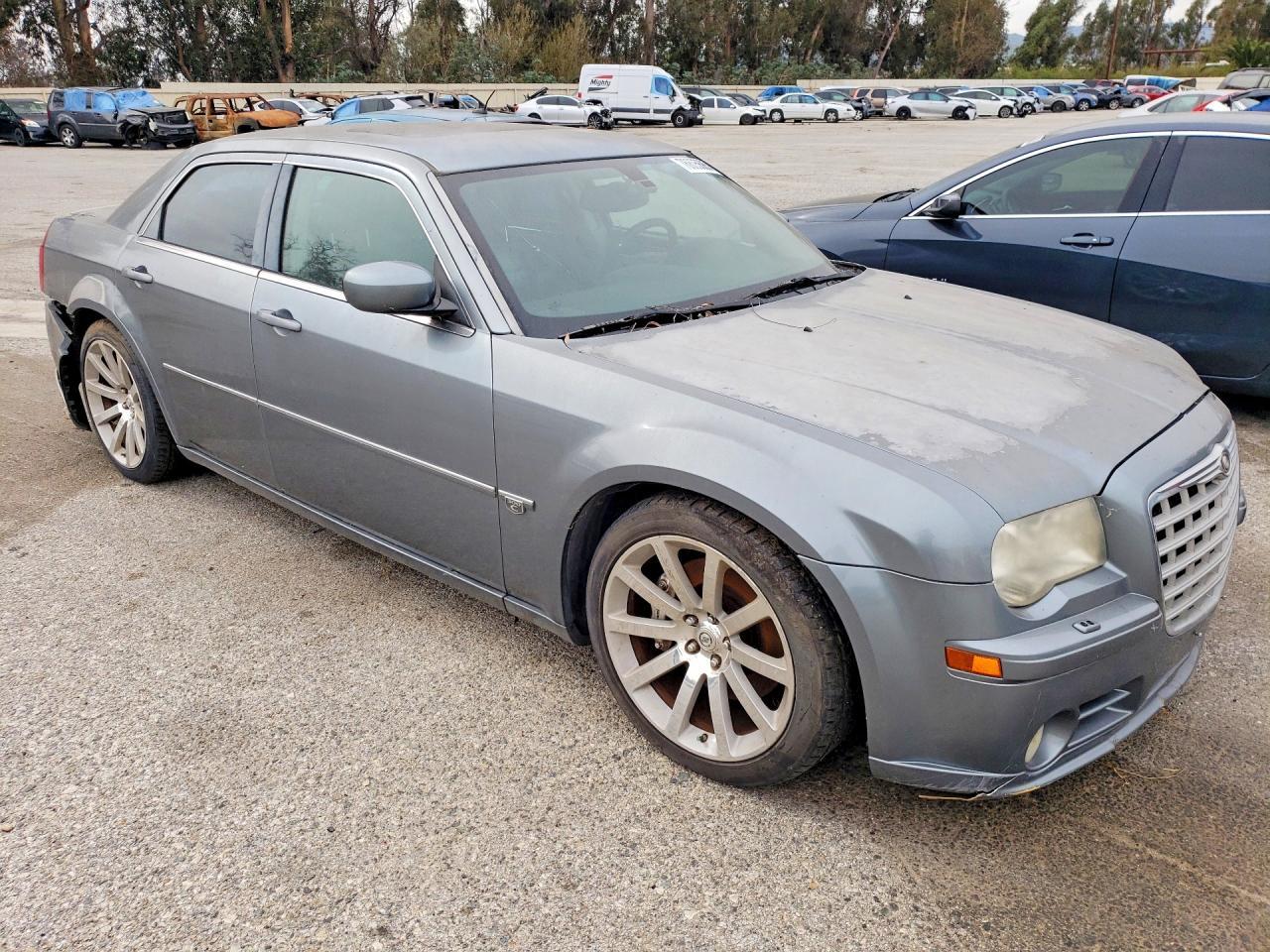 2006 Chrysler 300C Srt-8 - Image 4