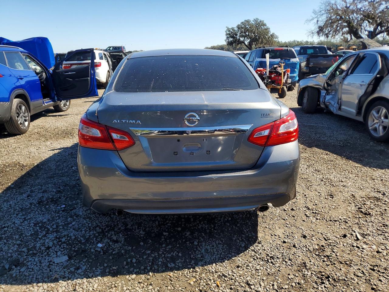 2017 Nissan Altima 2.5 S - Image 6