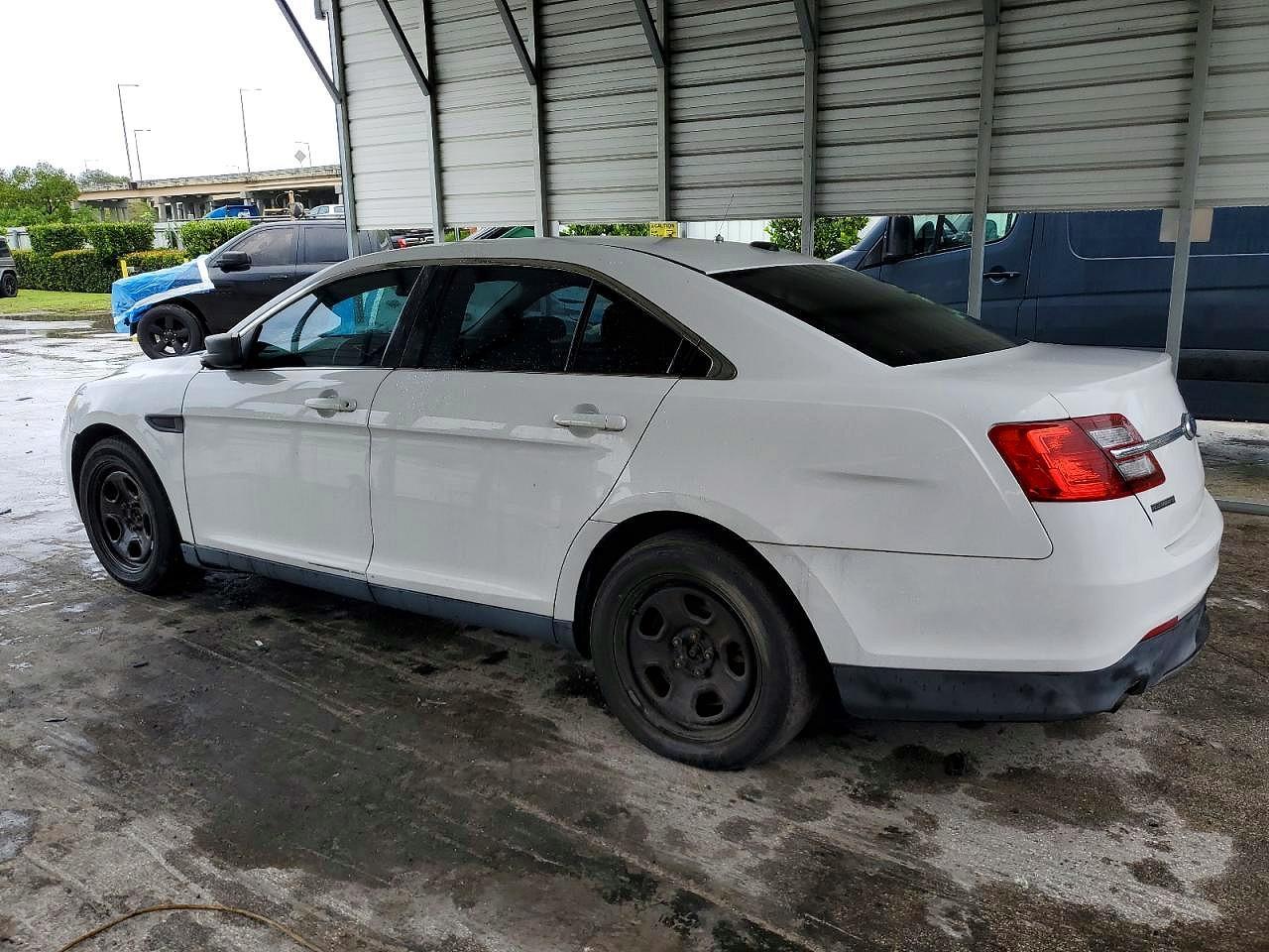 2014 Ford Taurus Police Interceptor - Image 2