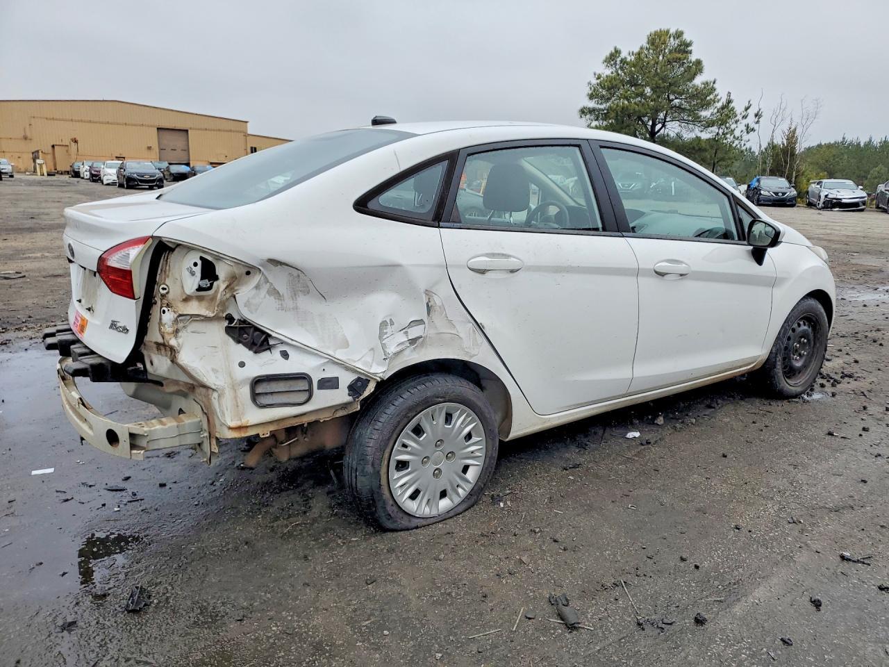 2019 Ford Fiesta S - Image 3