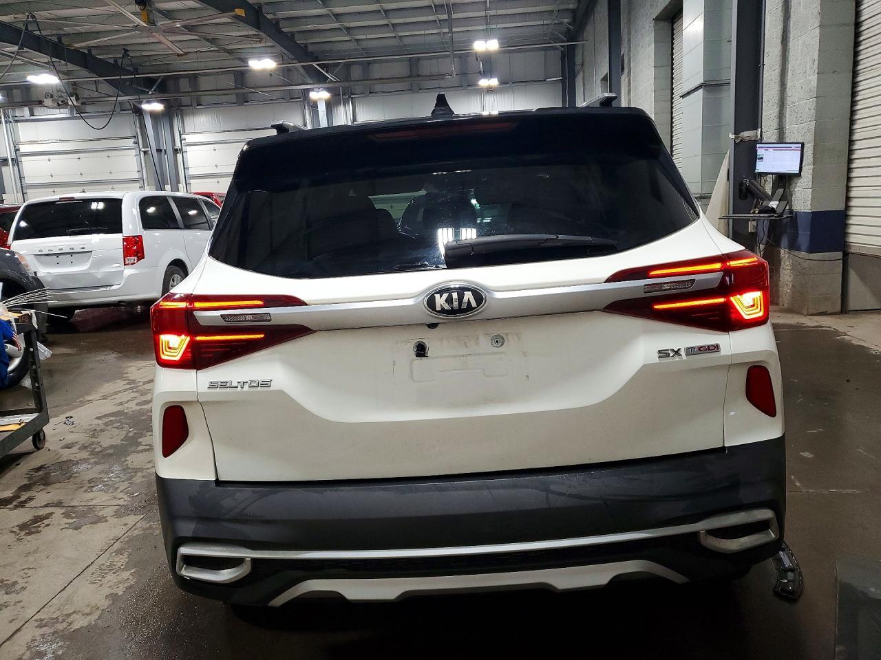 2021 Kia Seltos Sx Turbo - Image 6