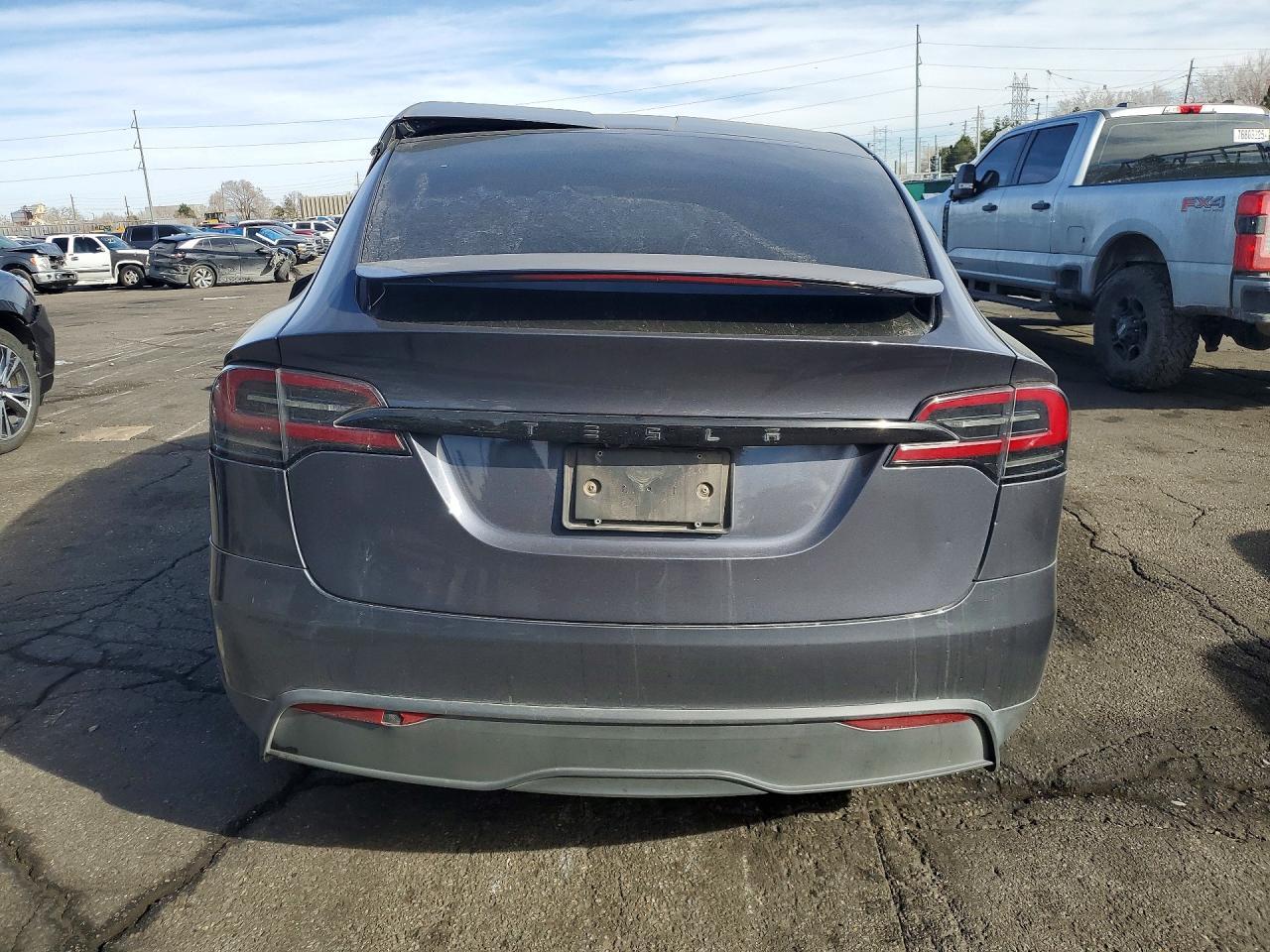 2023 Tesla Model X - Фото 6