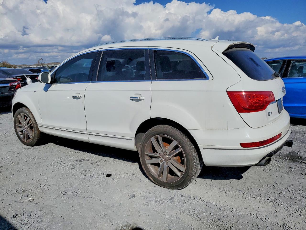2015 Audi Q7 Premium Plus - Фото 2