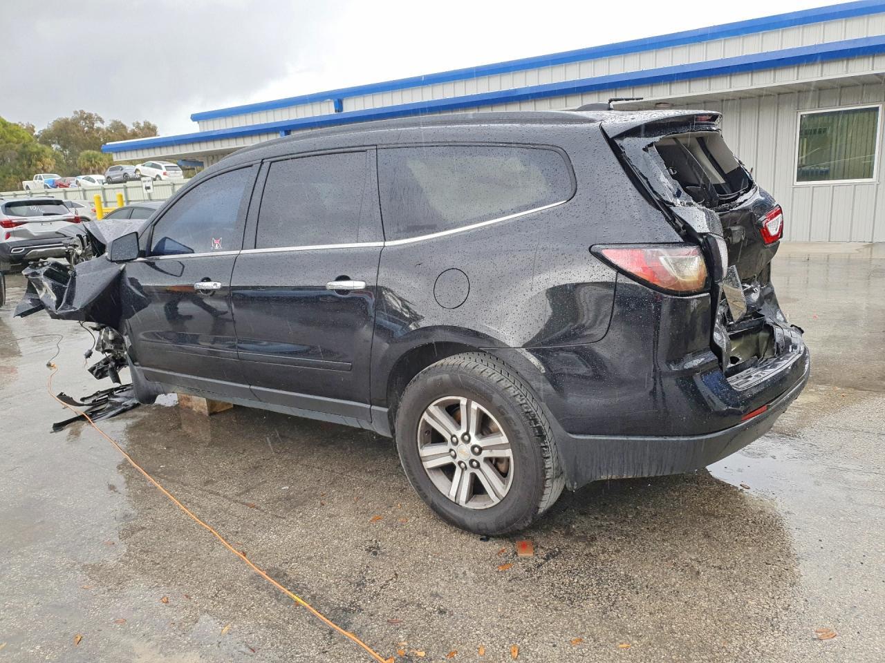 2017 Chevrolet Traverse Lt - Фото 2