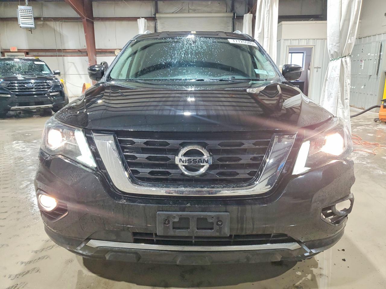 2017 Nissan Pathfinder S - Фото 5