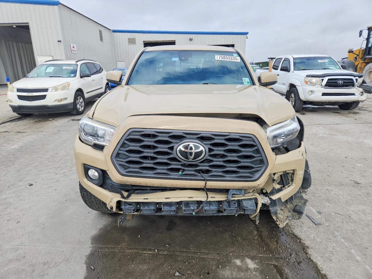 2020 Toyota Tacoma Double Cab - Image 5
