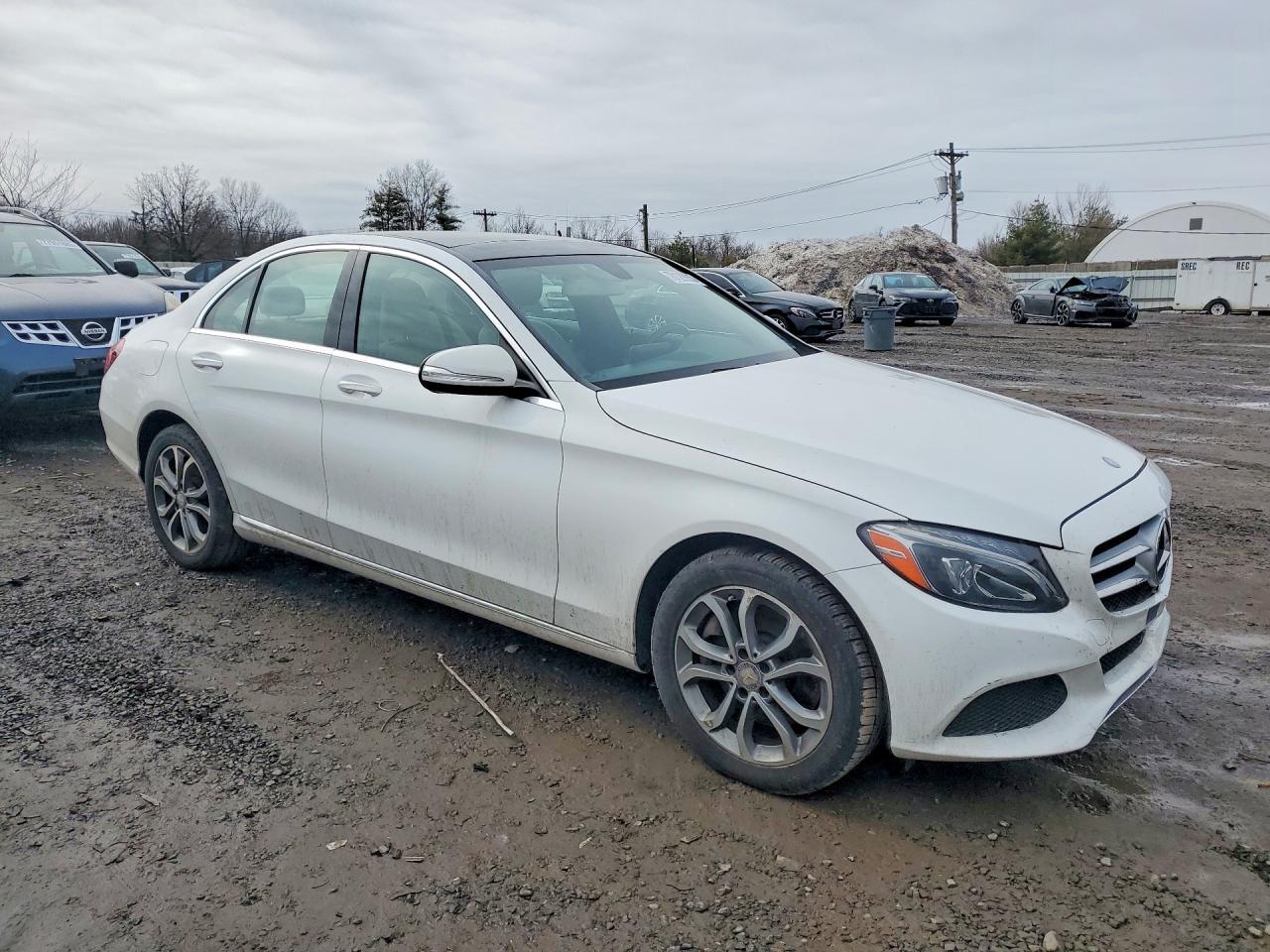 2015 Mercedes-Benz C 300 4Matic - Фото 4