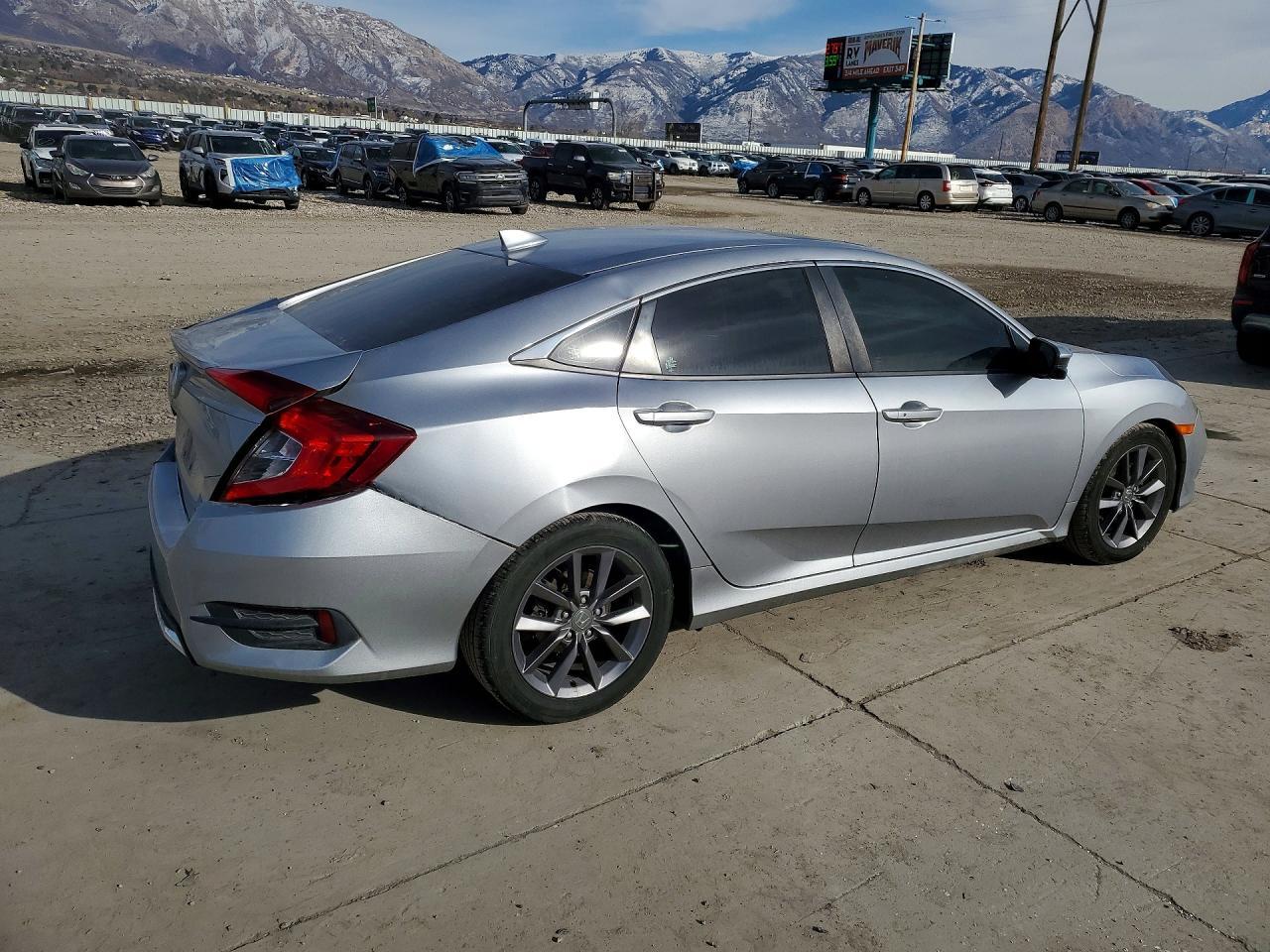 2019 Honda Civic Ex - Image 3