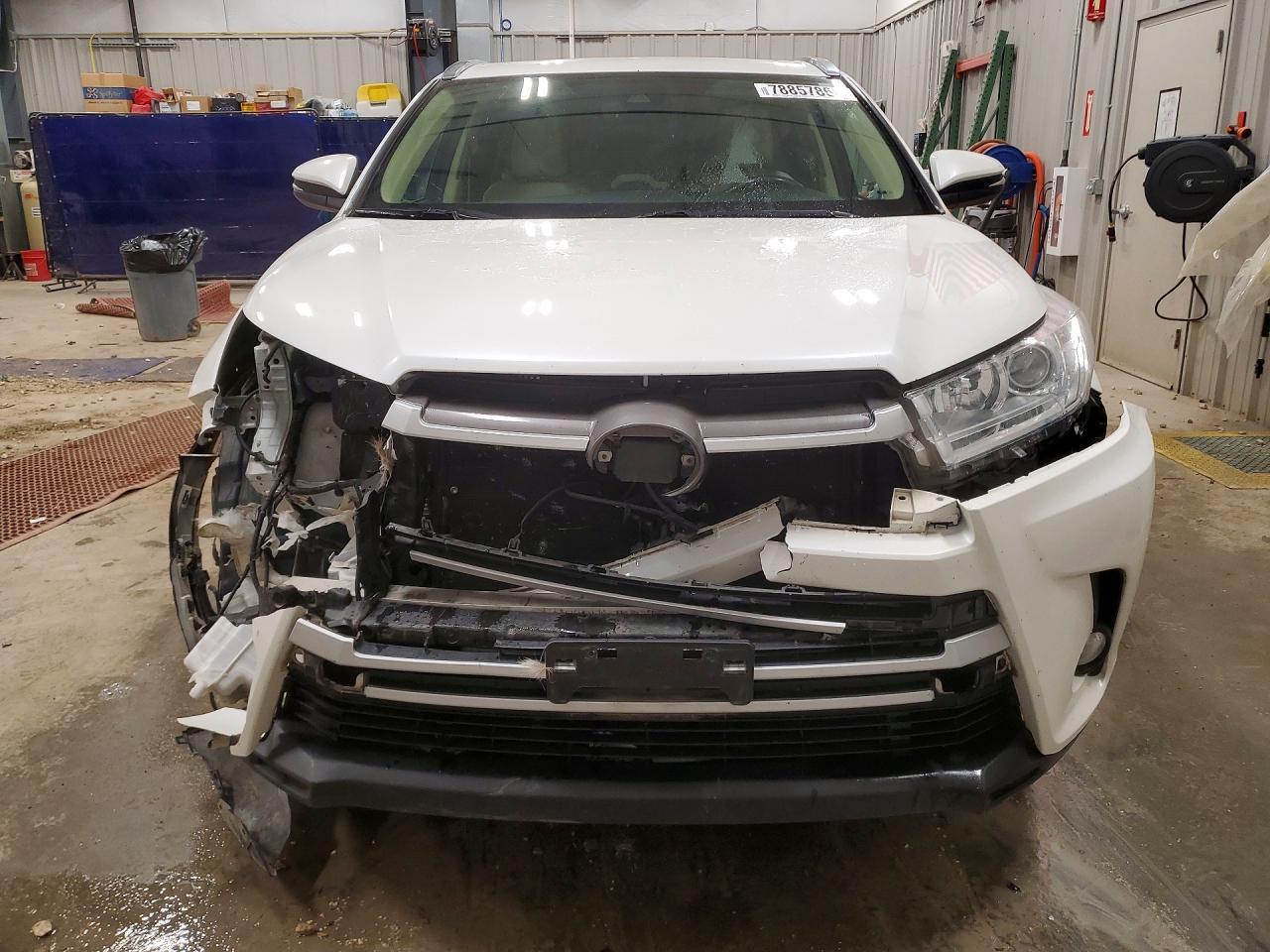 2017 Toyota Highlander Xle - Фото 5