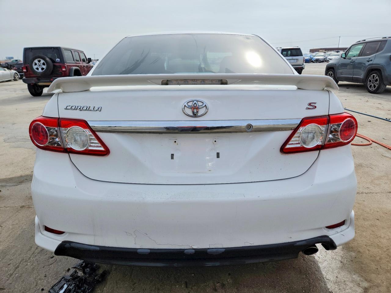 2011 Toyota Corolla S - Фото 6