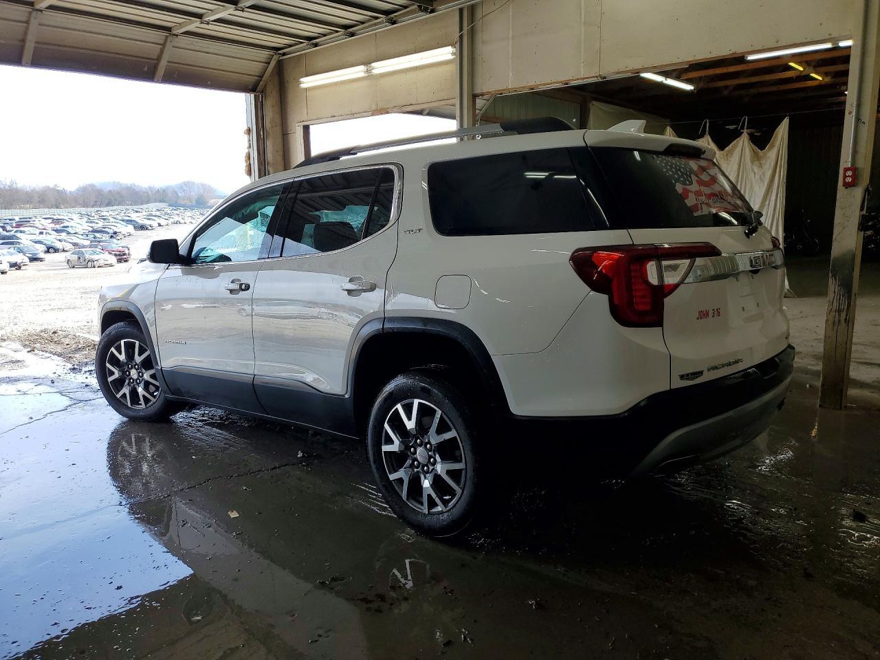 2023 GMC Acadia Slt - Image 2