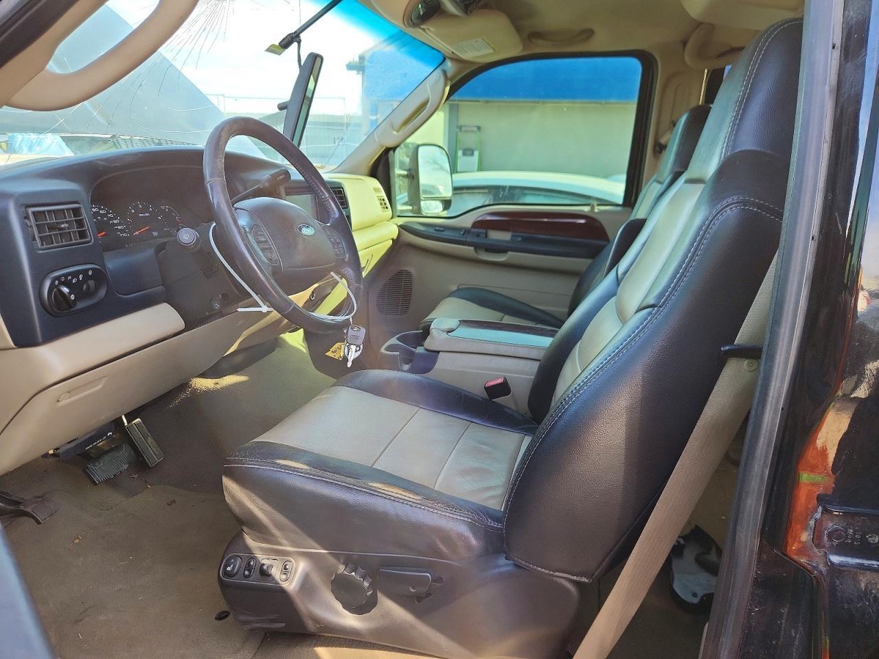 2005 Ford Excursion Eddie Bauer - Image 7