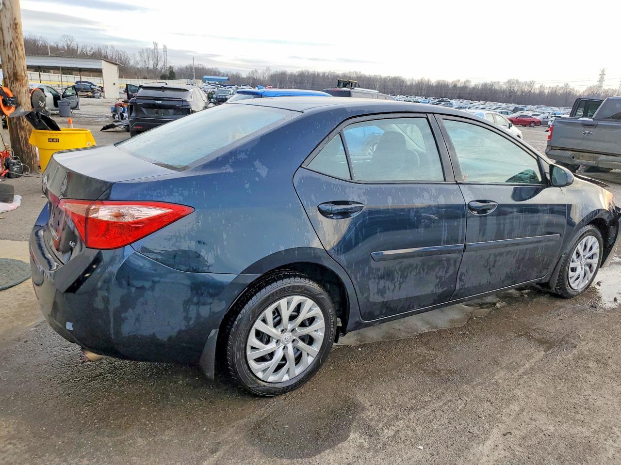 2018 Toyota Corolla L - Фото 3