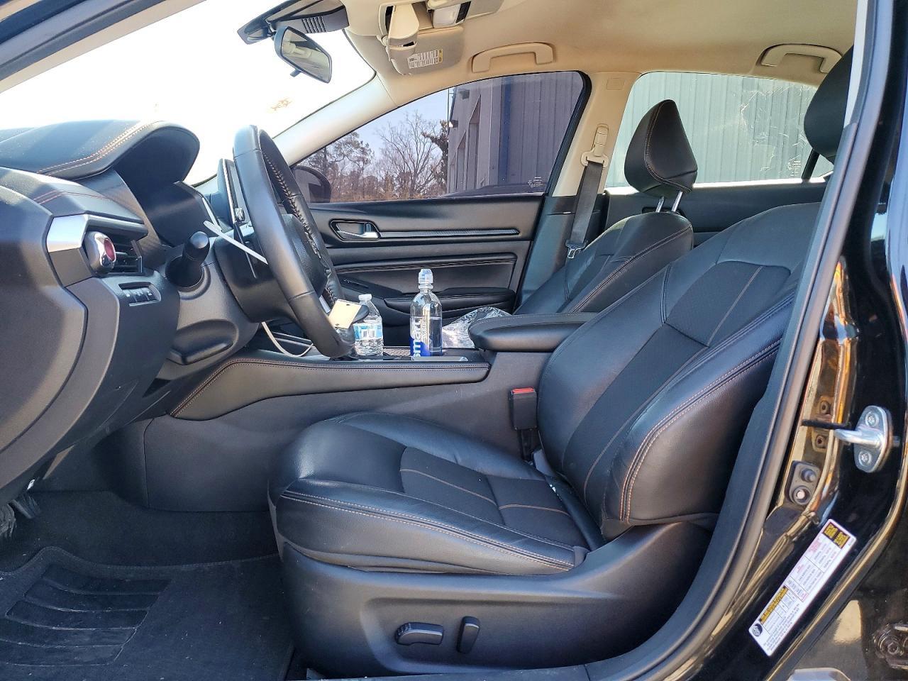 2022 Nissan Altima 2.5 Sr - Image 7