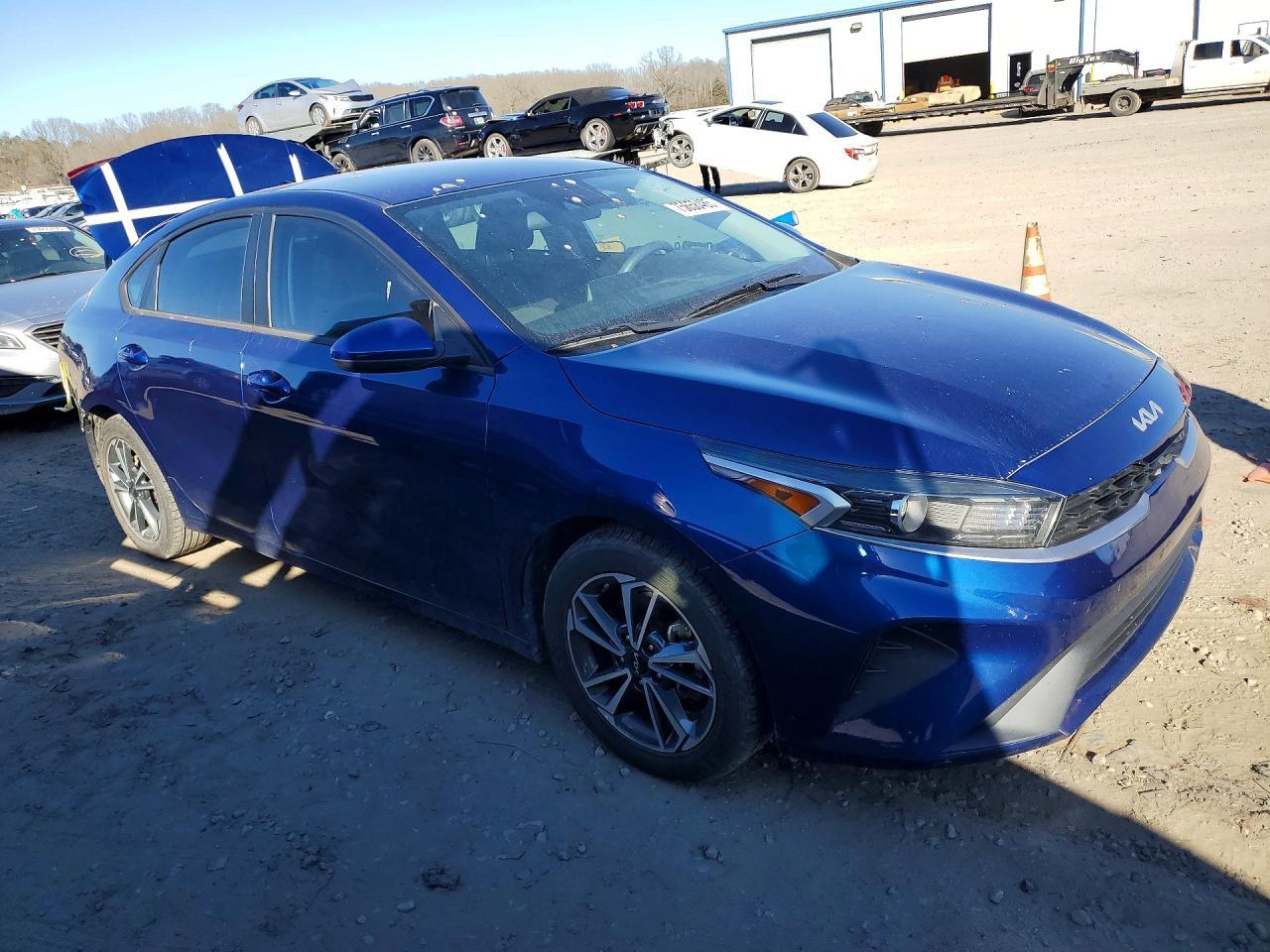 2022 Kia Forte Fe - Фото 4