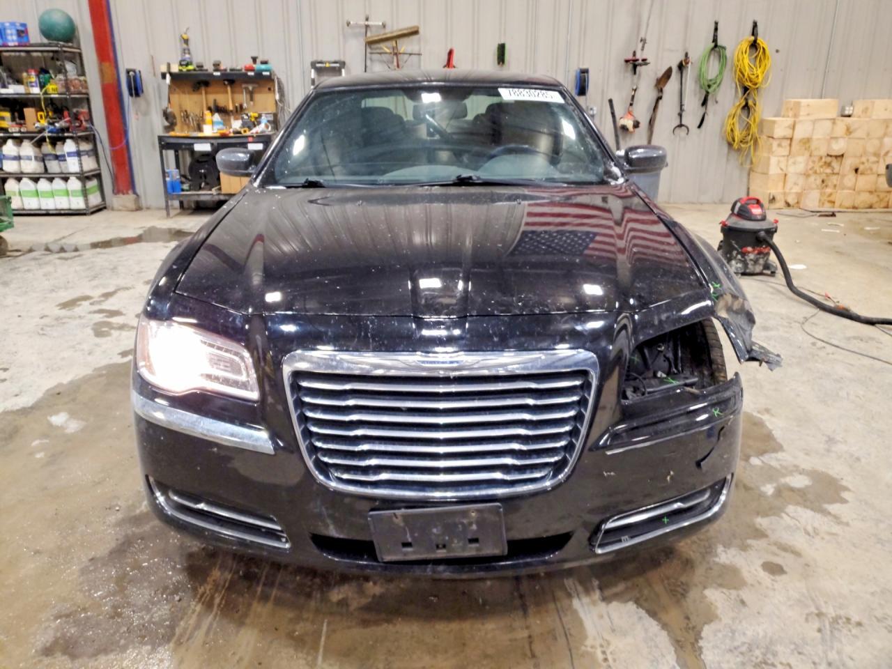 2012 Chrysler 300 - Фото 5