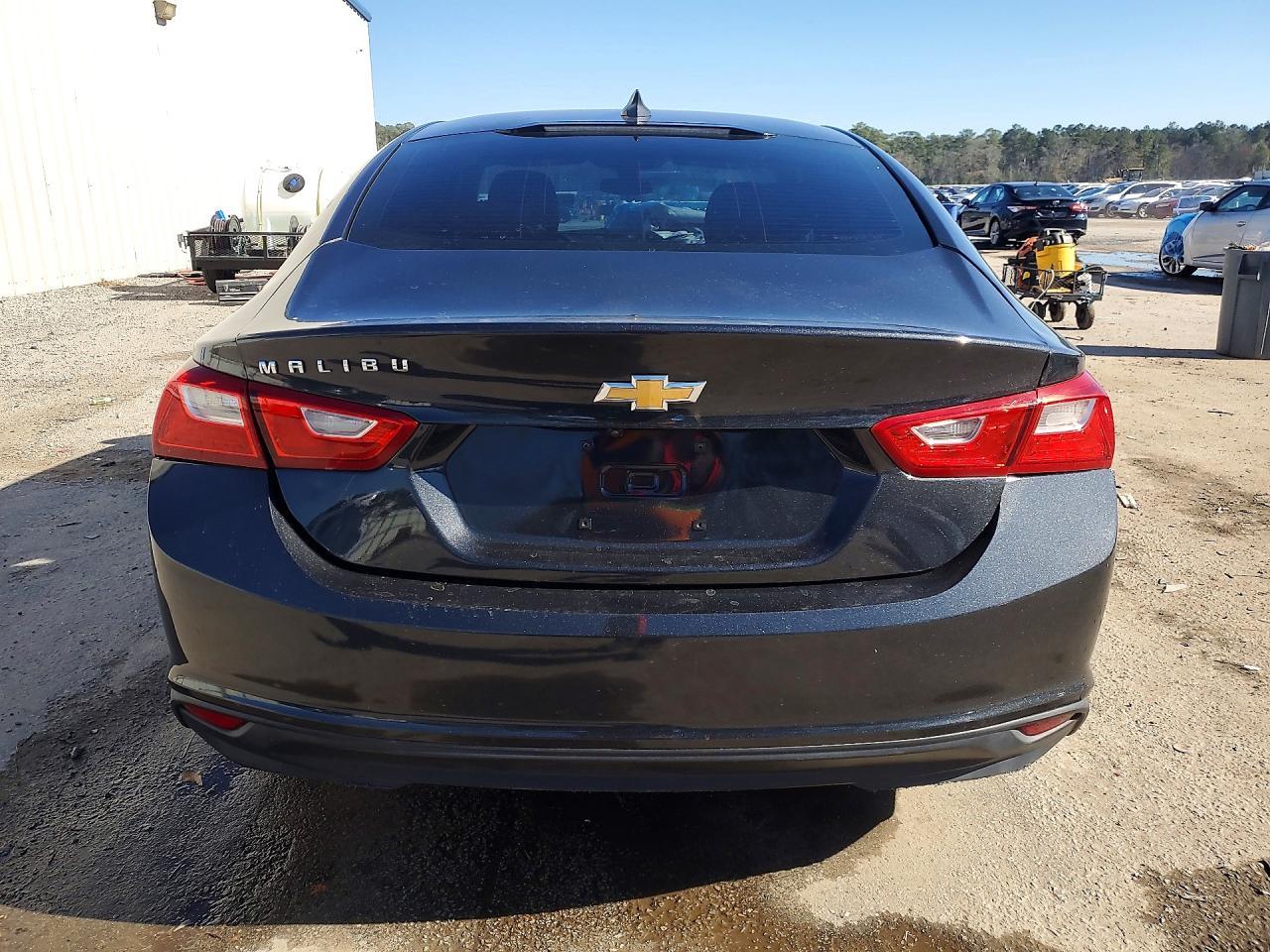 2017 Chevrolet Malibu Ls - Фото 6