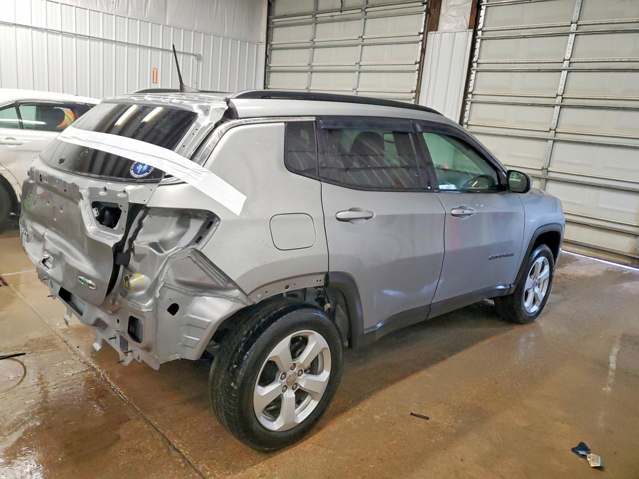 2021 Jeep Compass Latitude - Фото 3