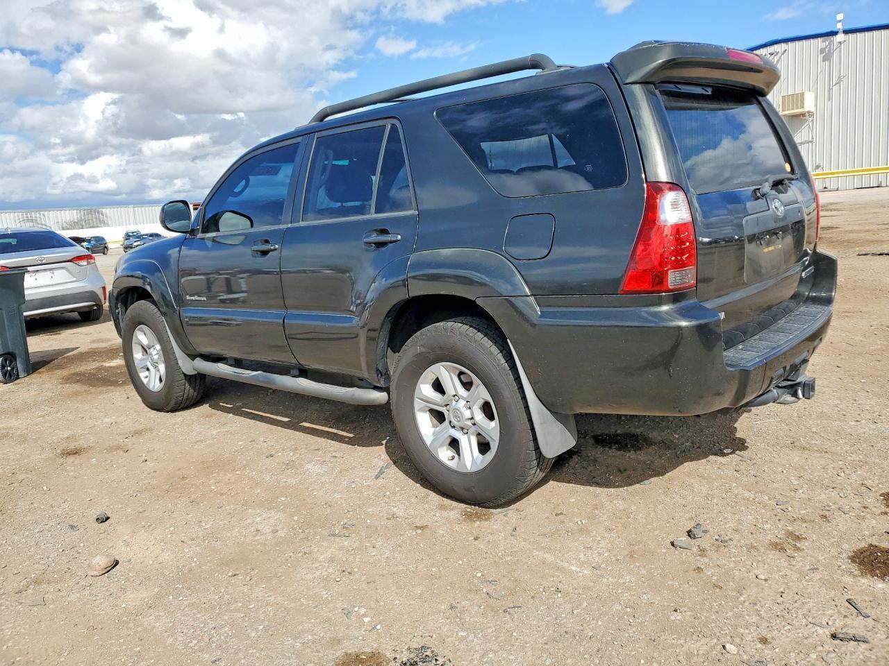 2007 Toyota 4Runner Sr5 - Image 2