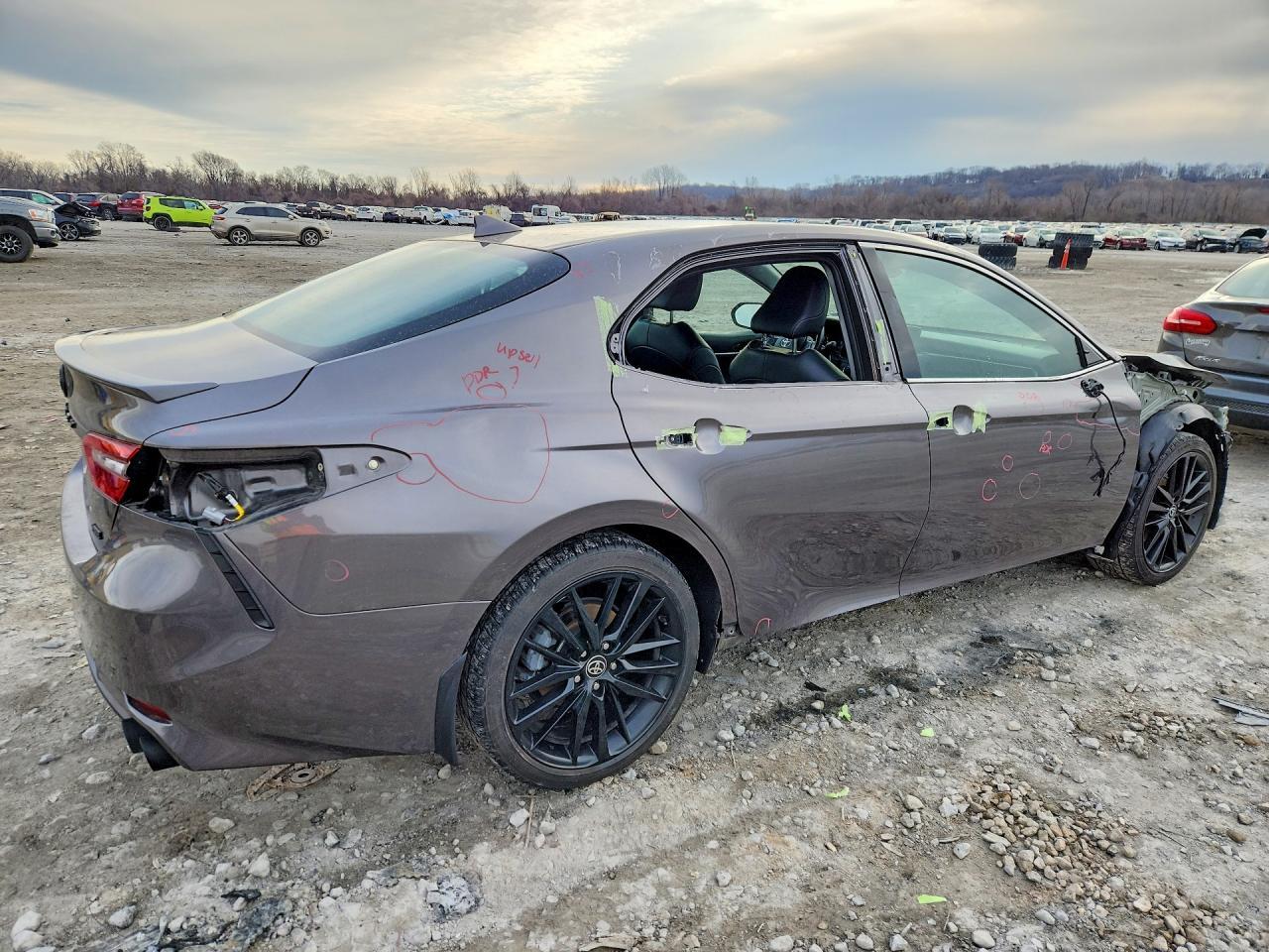 2023 Toyota Camry Xse - Image 3