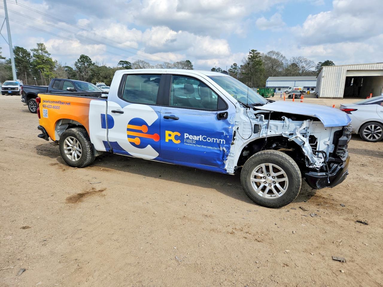 2025 Chevrolet Silverado K1500 - Фото 4