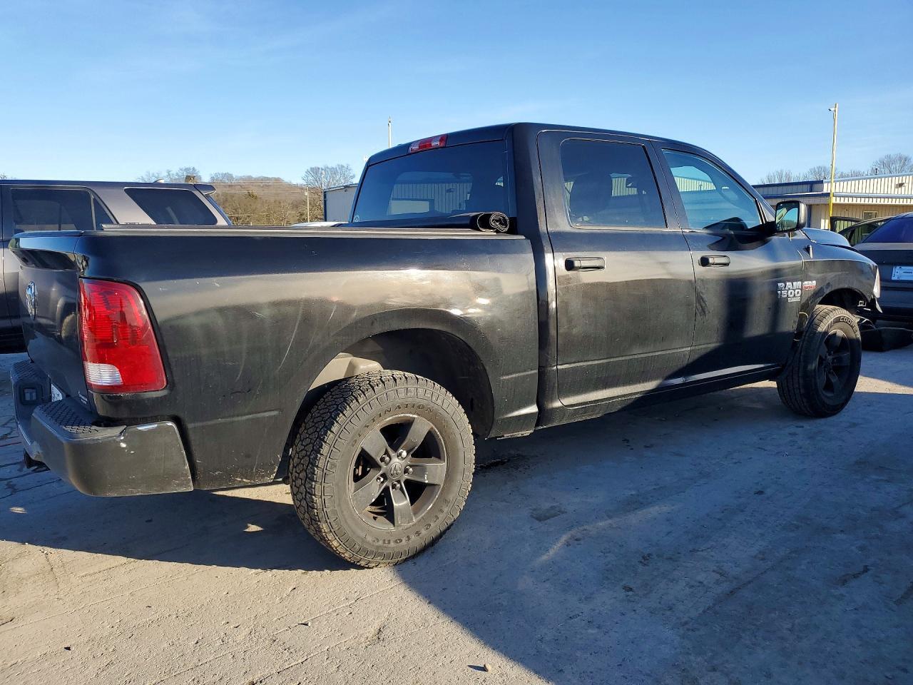 2019 Ram 1500 Classic Tradesman - Image 3