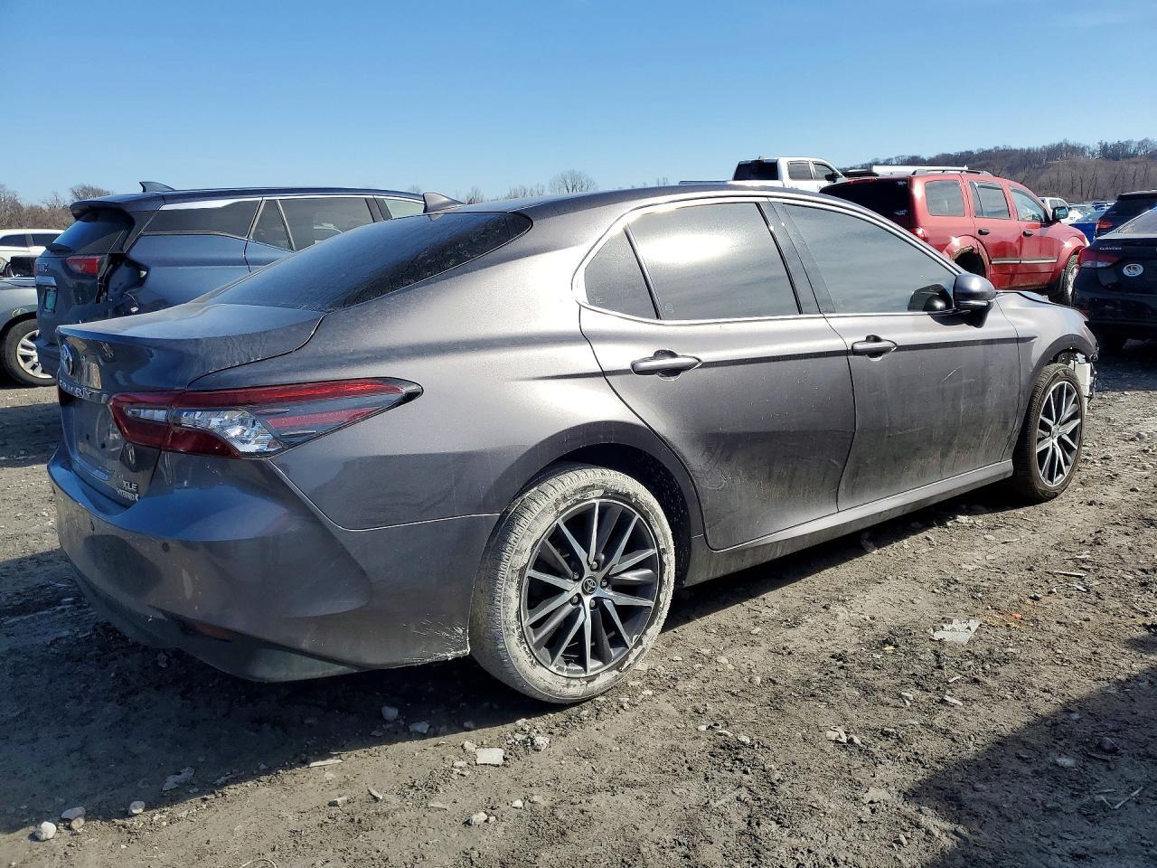 2023 Toyota Camry Xle - Фото 3