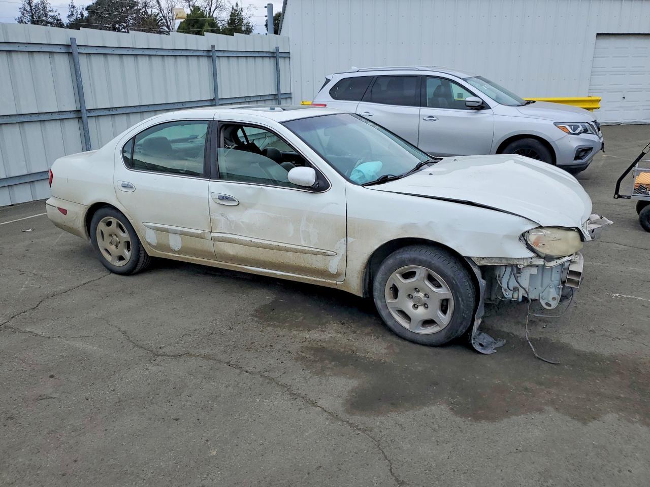 2001 Infiniti I30 - Фото 4