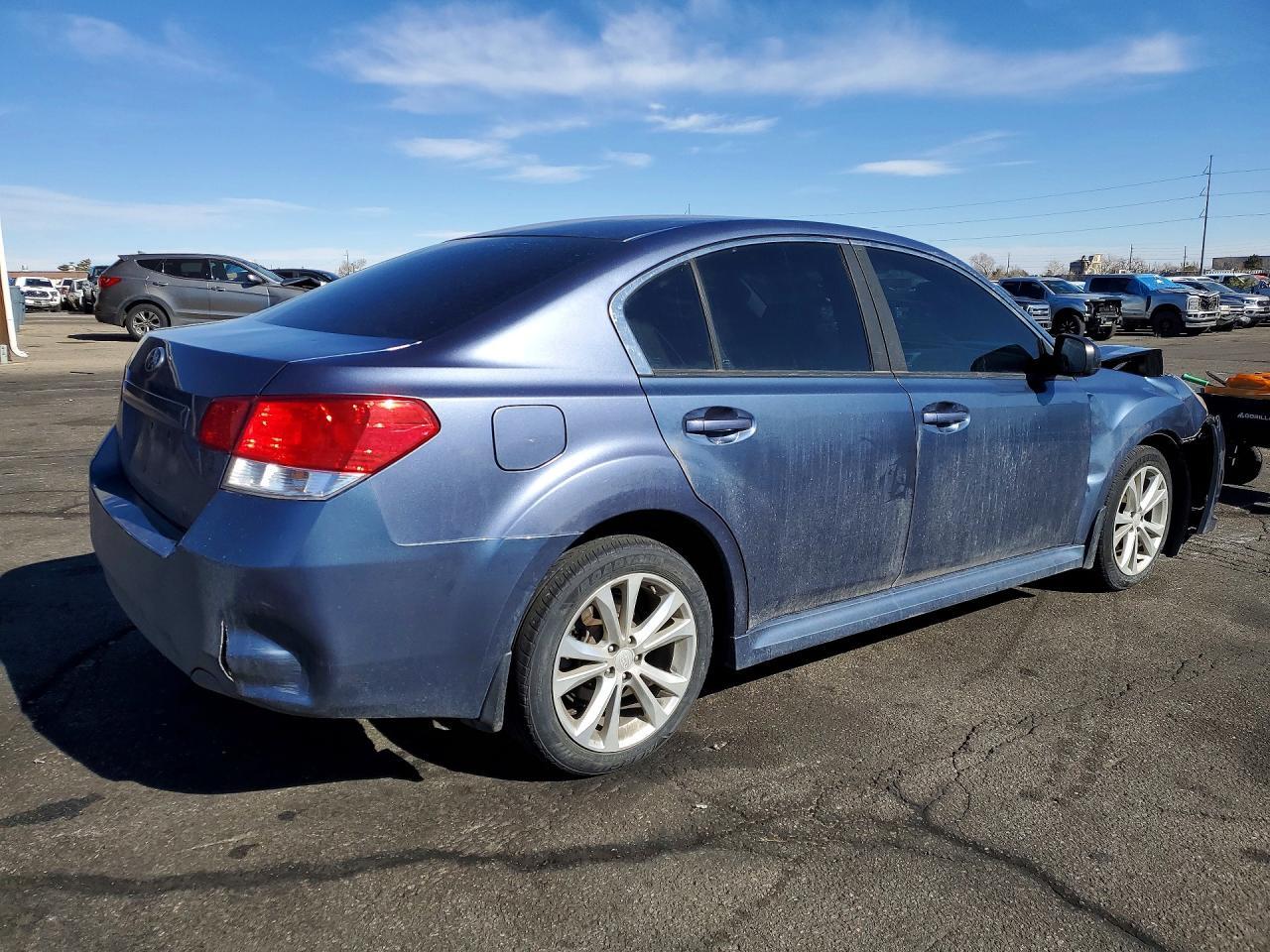 2014 Subaru Legacy 2.5I - Фото 3