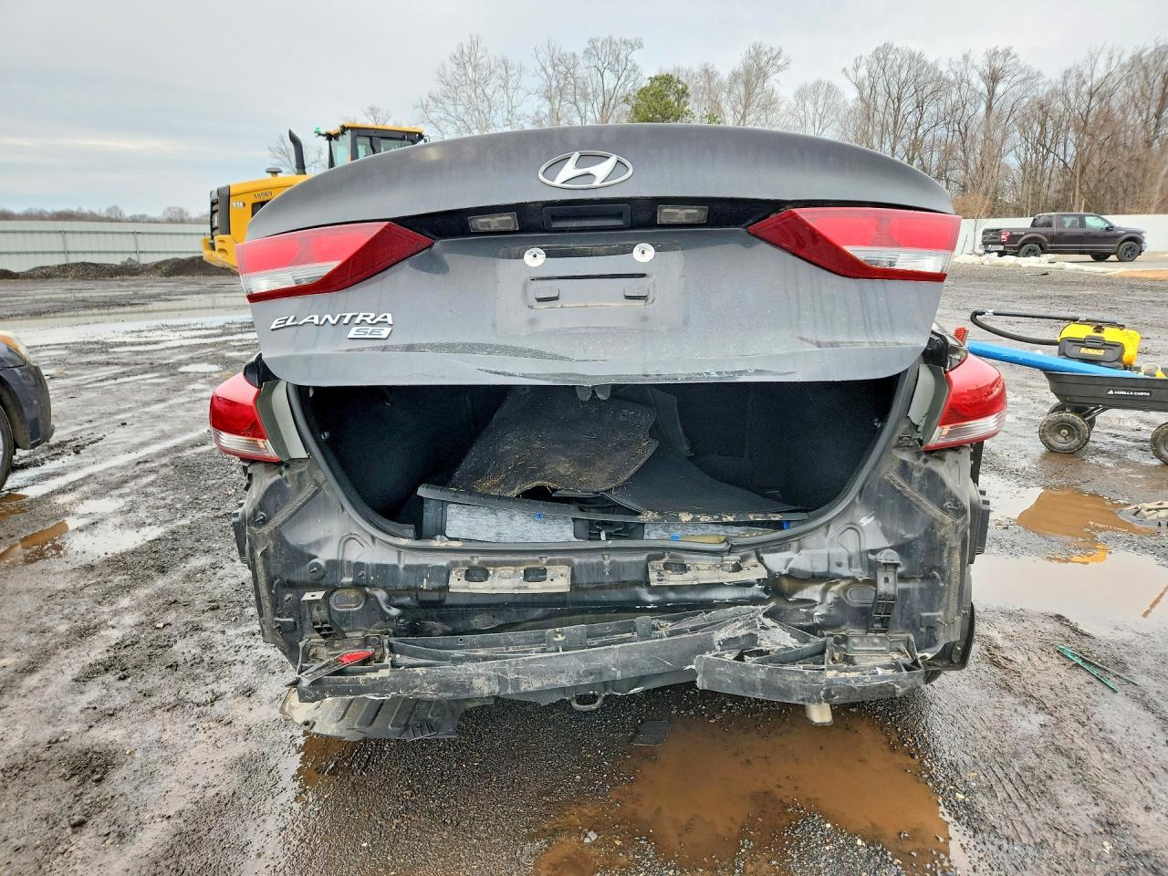 2017 Hyundai Elantra Se - Image 6
