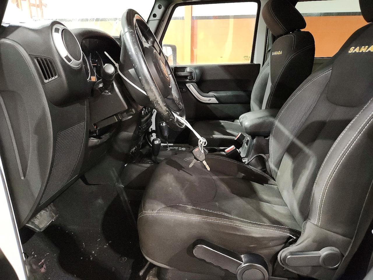 2015 Jeep Wrangler Sahara - Фото 7