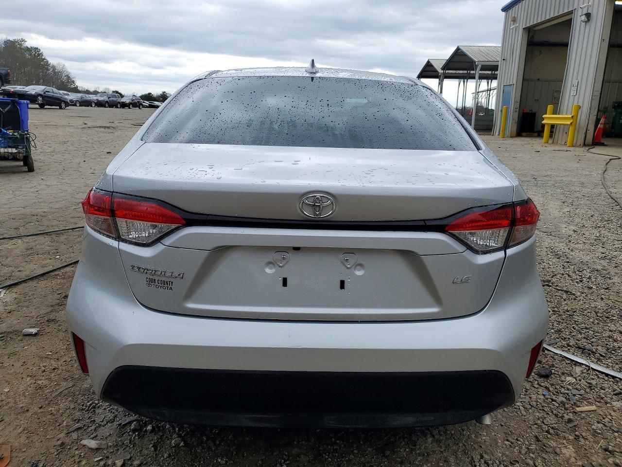 2025 Toyota Corolla Le - Image 6