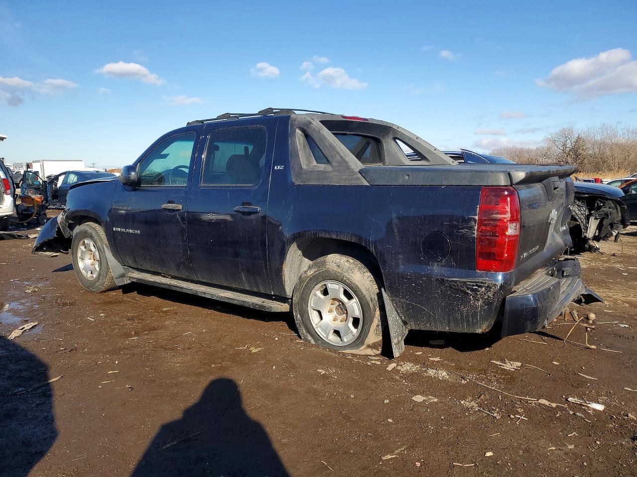 2007 Chevrolet Avalanche K1500 - Image 2