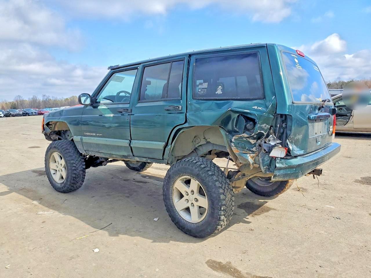 2000 Jeep Cherokee Sport - Image 2