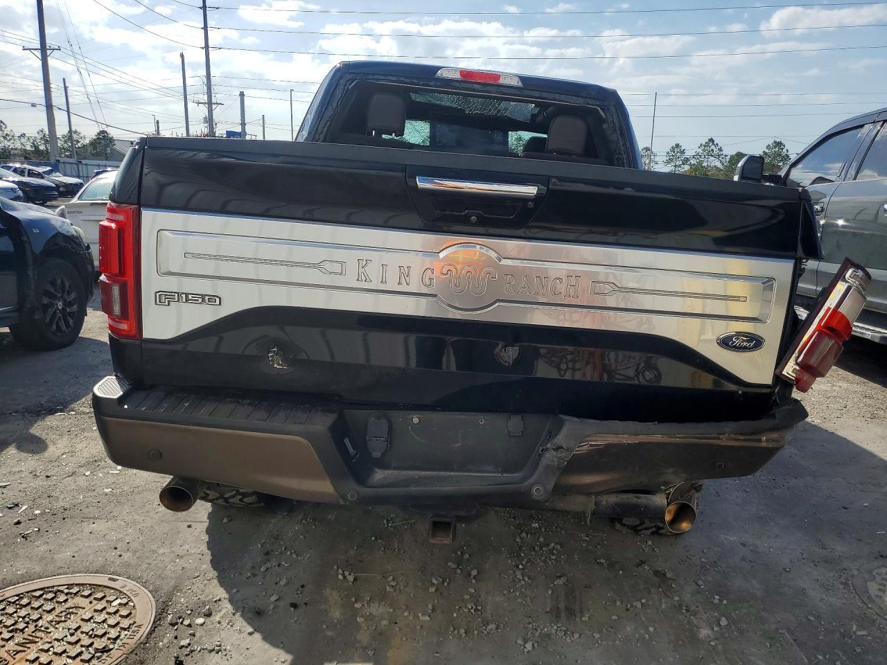 2017 Ford F150 Supercrew - Image 6