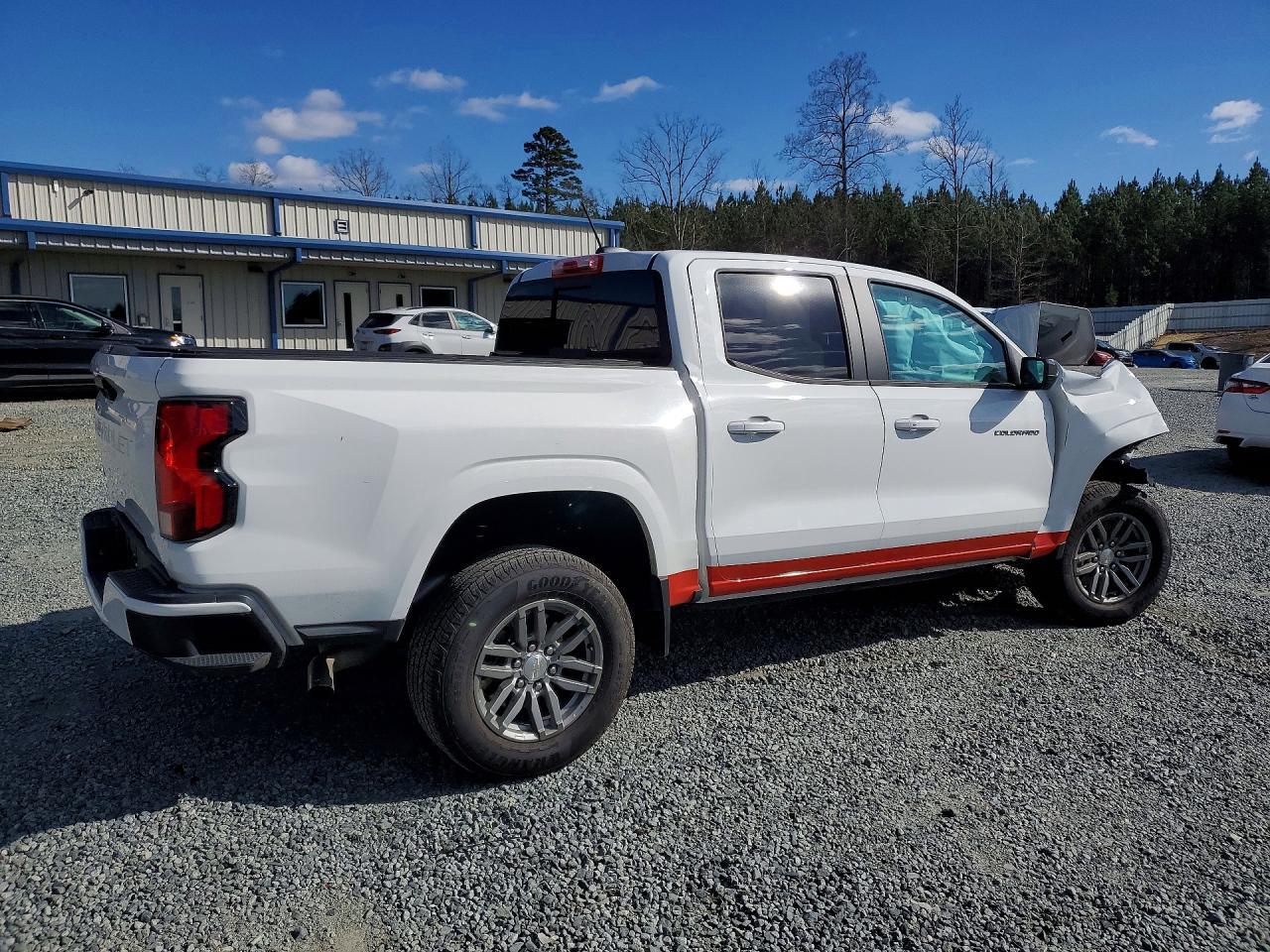 2024 Chevrolet Colorado Lt - Фото 3