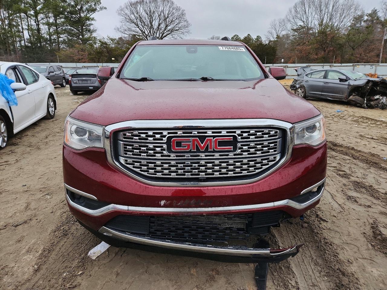 2017 GMC Acadia Denali - Image 5