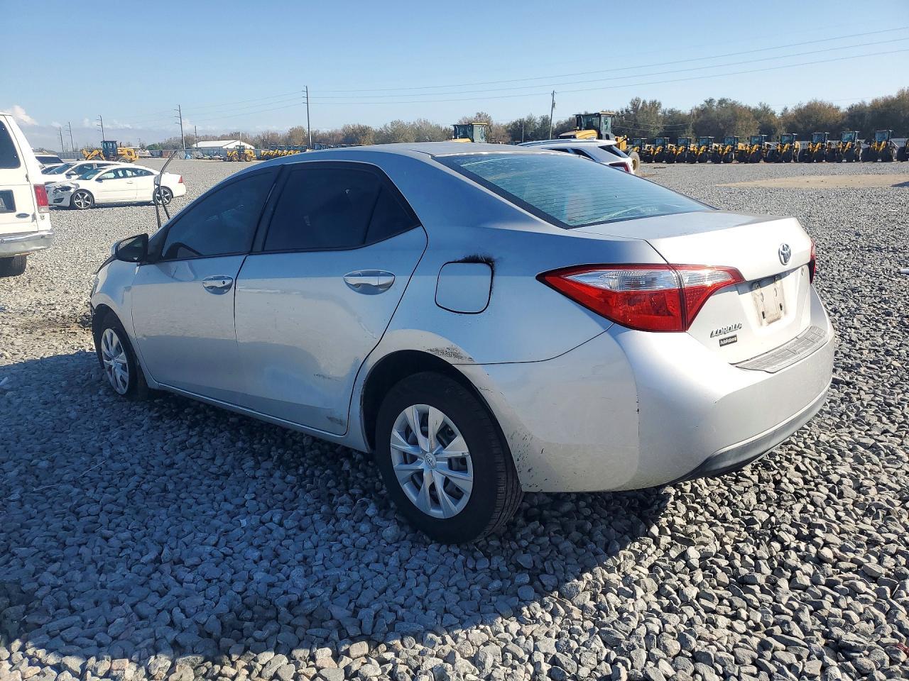 2014 Toyota Corolla L - Фото 2