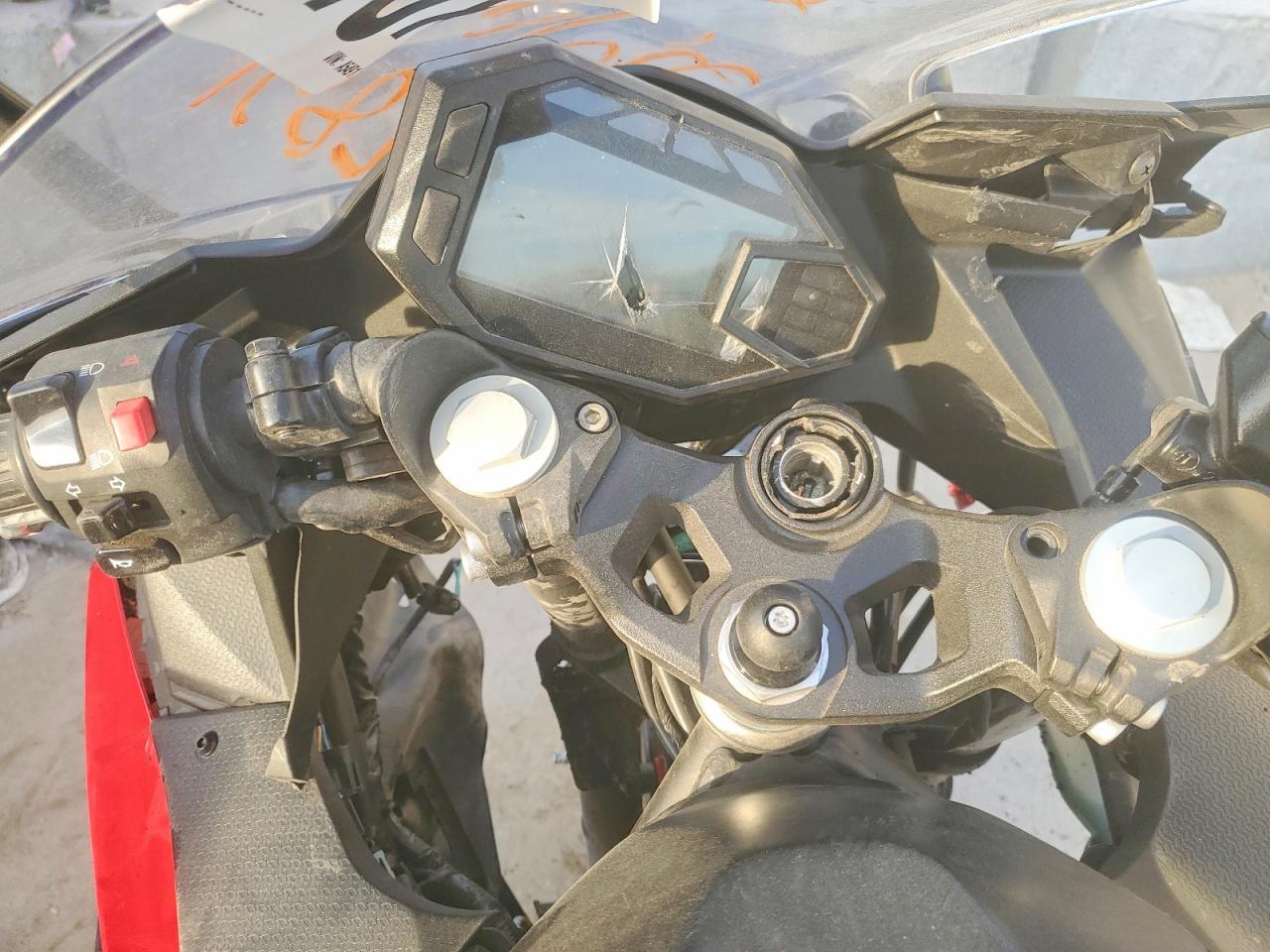 2025 Kawasaki Ex500 - Фото 7
