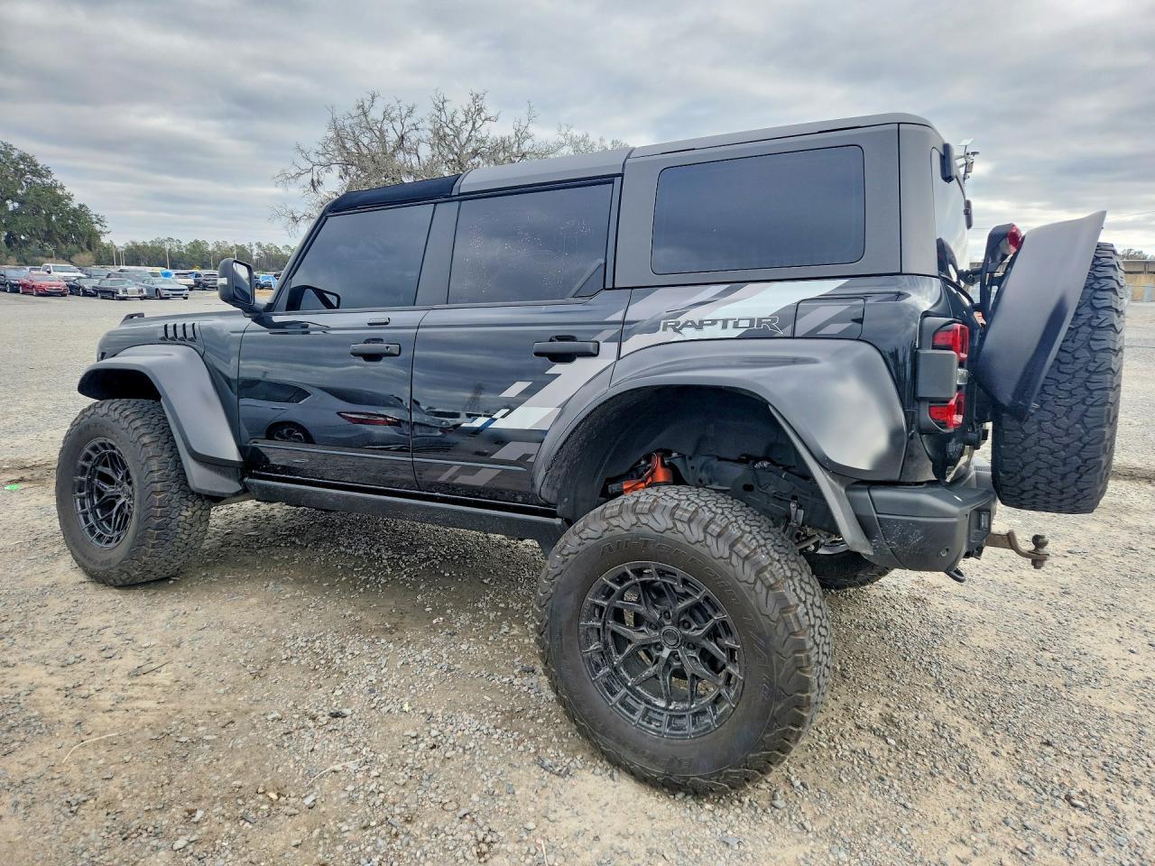 2023 Ford Bronco Raptor - Image 2