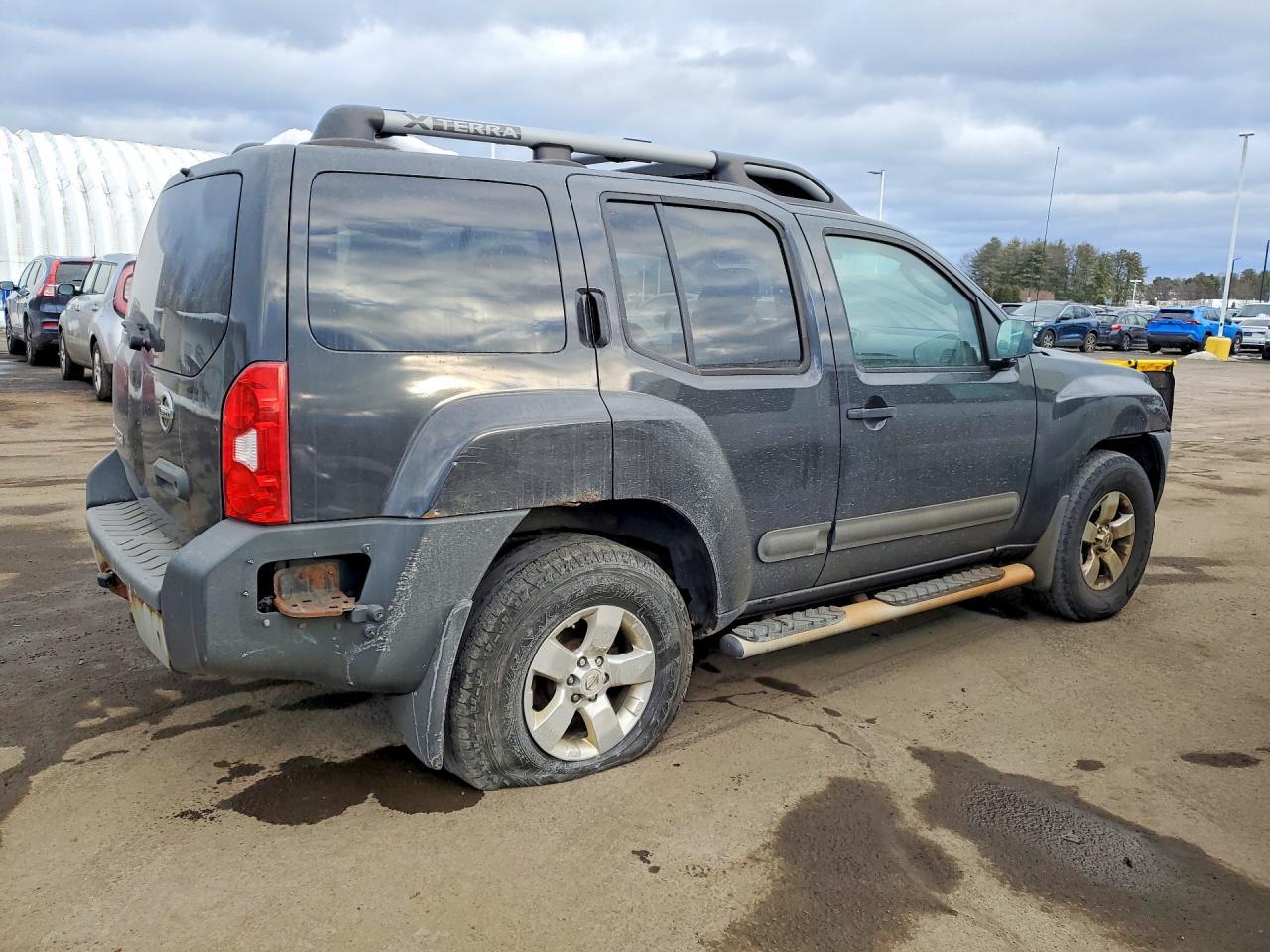 2012 Nissan Xterra Off Road - Фото 3