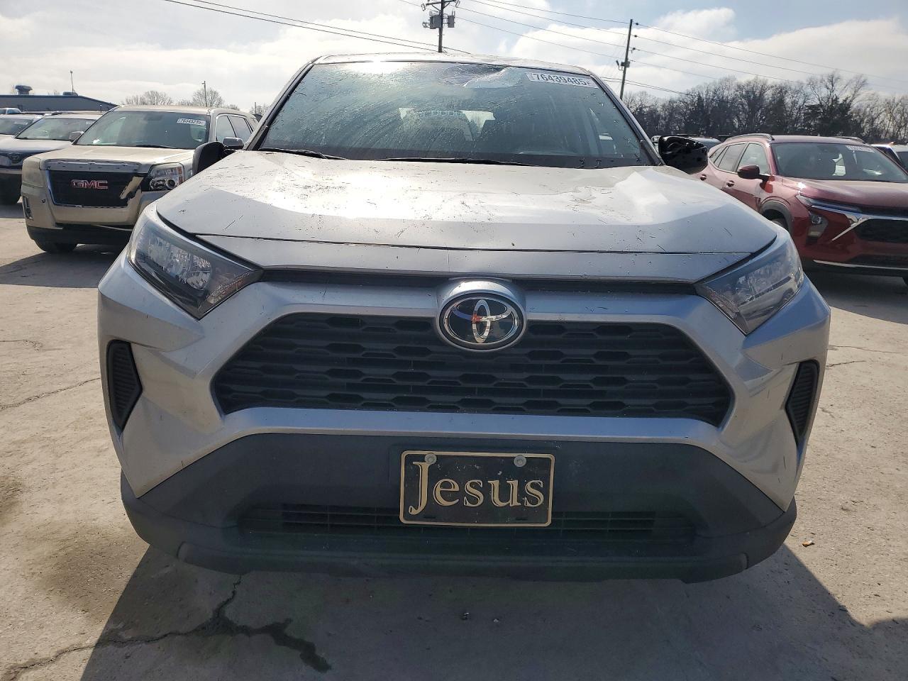 2022 Toyota Rav4 Le - Image 5
