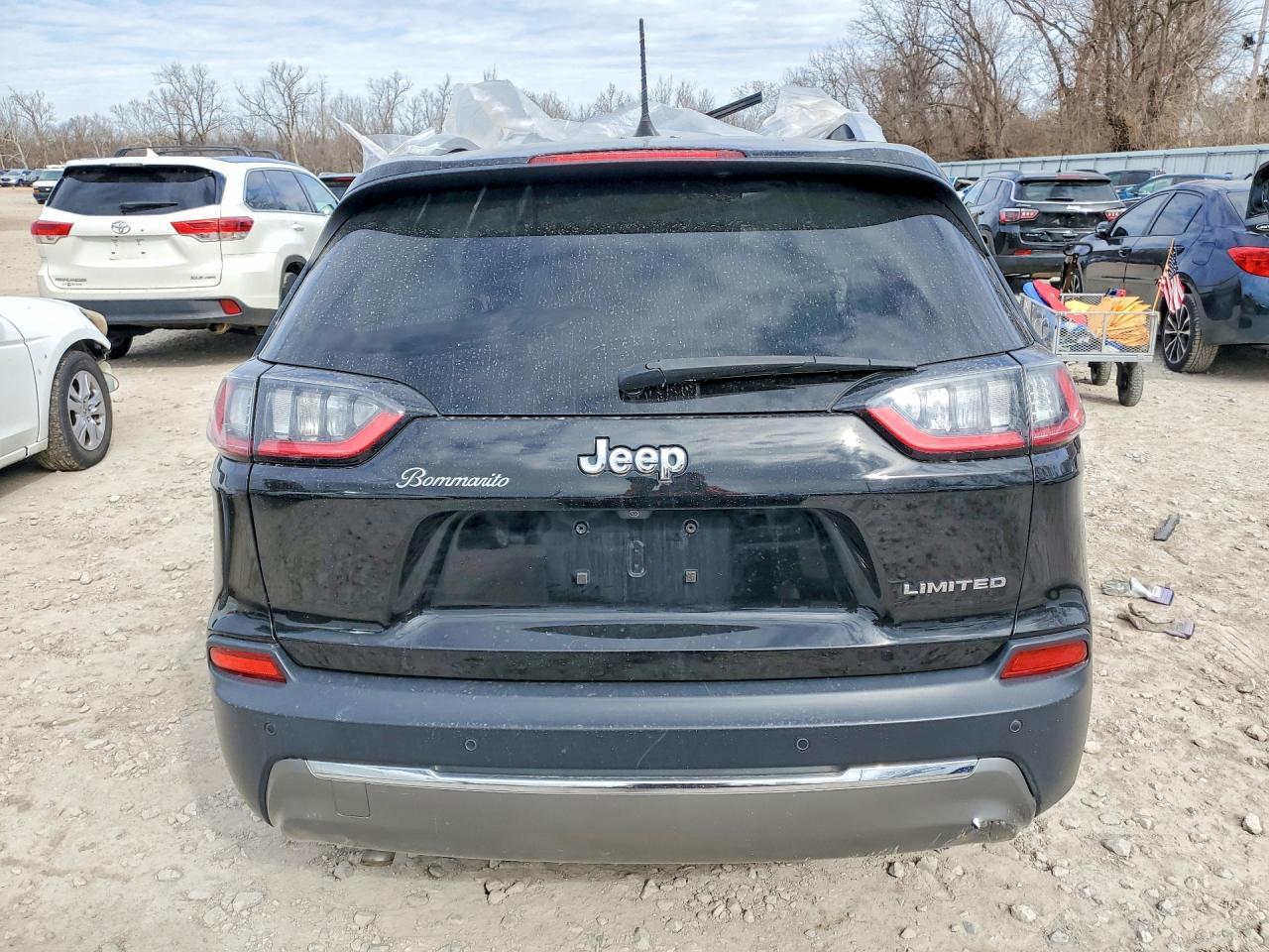2019 Jeep Cherokee Limited - Image 6