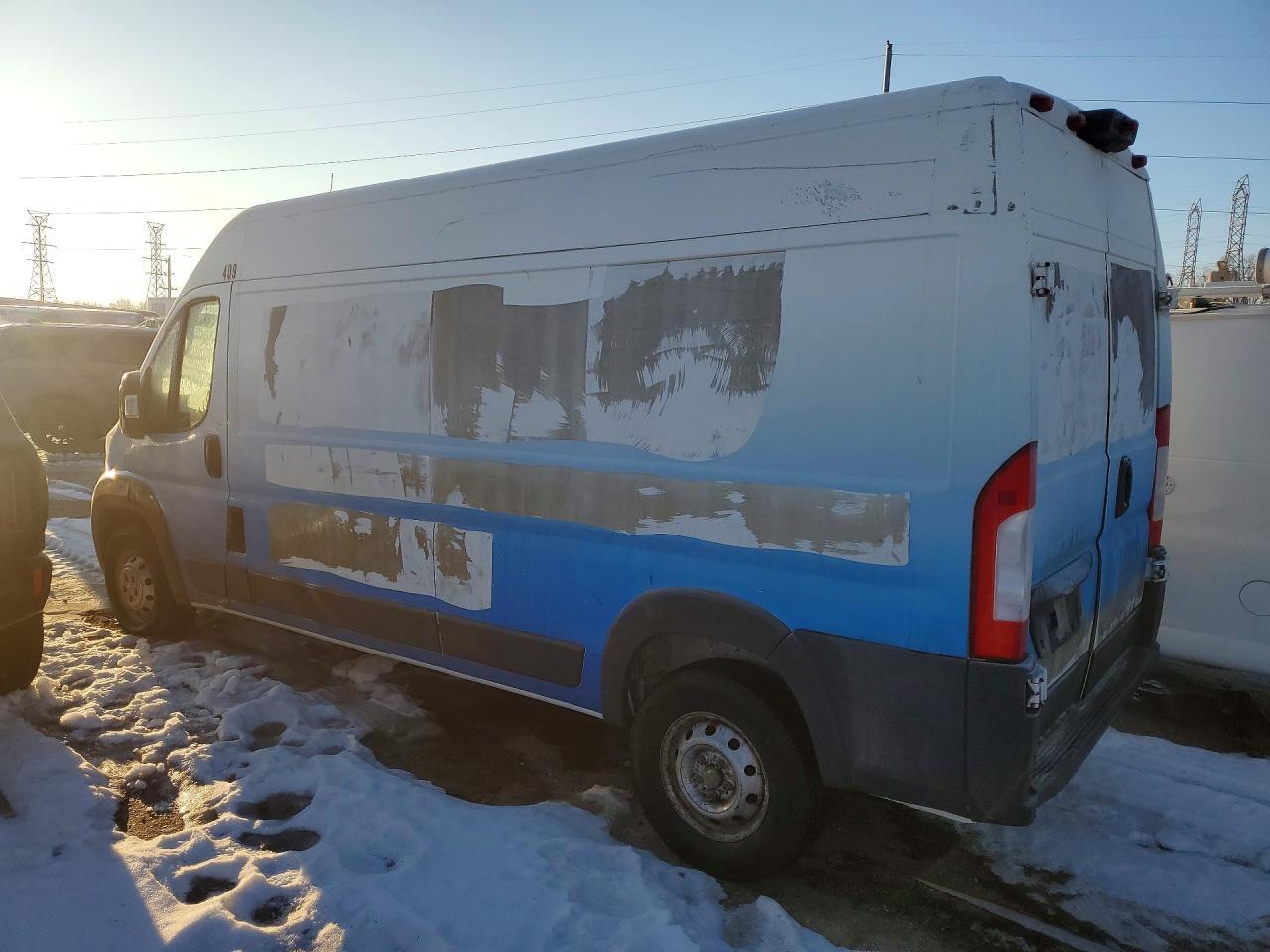 2018 Ram Promaster 2500 Delivery Van - Фото 2