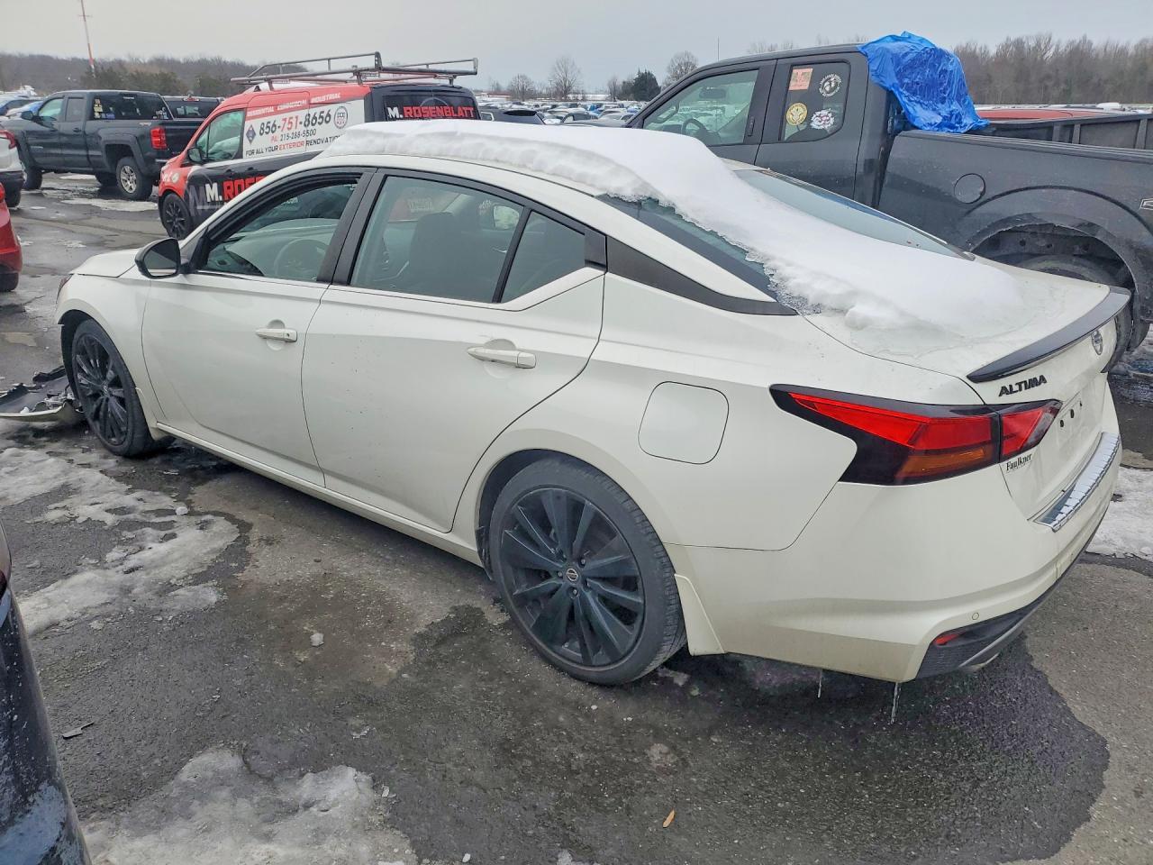 2022 Nissan Altima Sr - Image 2