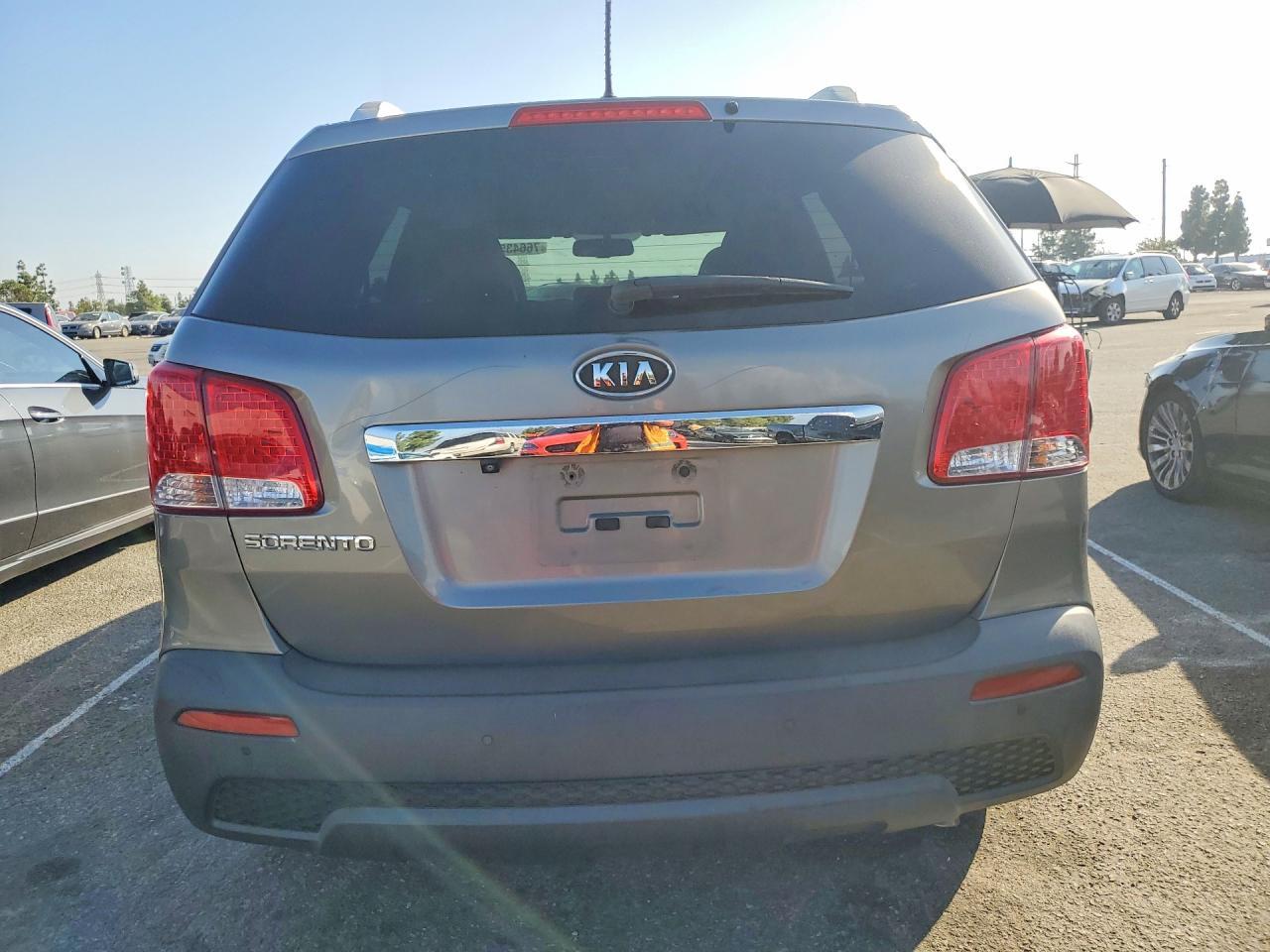 2013 Kia Sorento Lx - Фото 6