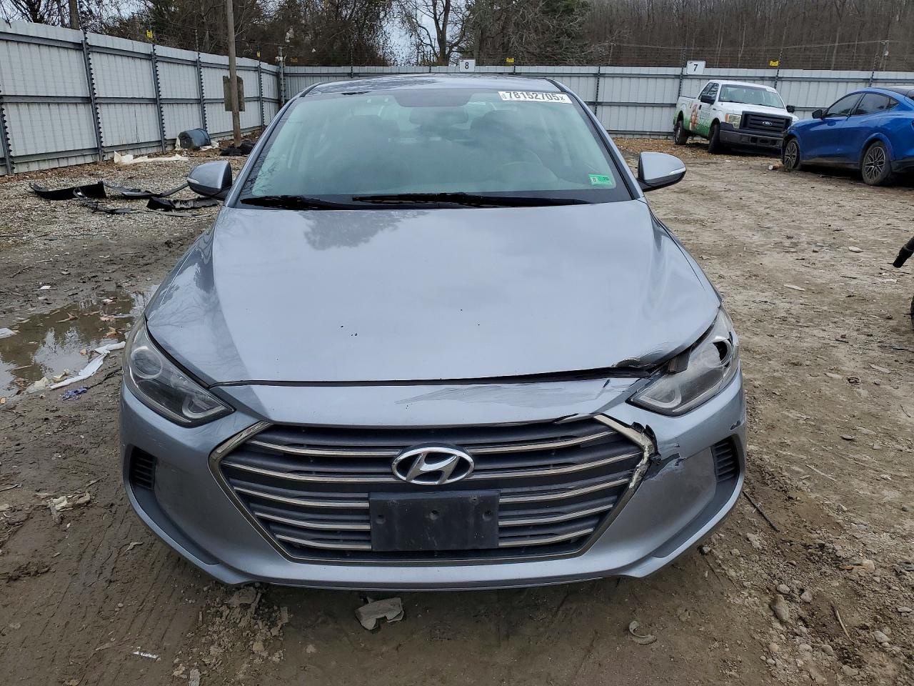 2017 Hyundai Elantra - Фото 5