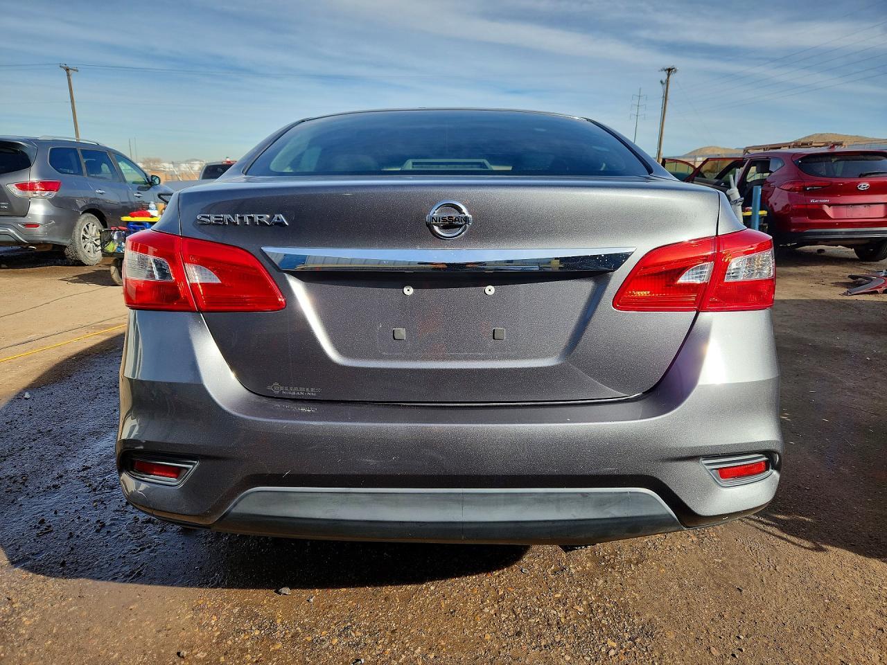 2016 Nissan Sentra S - Image 6