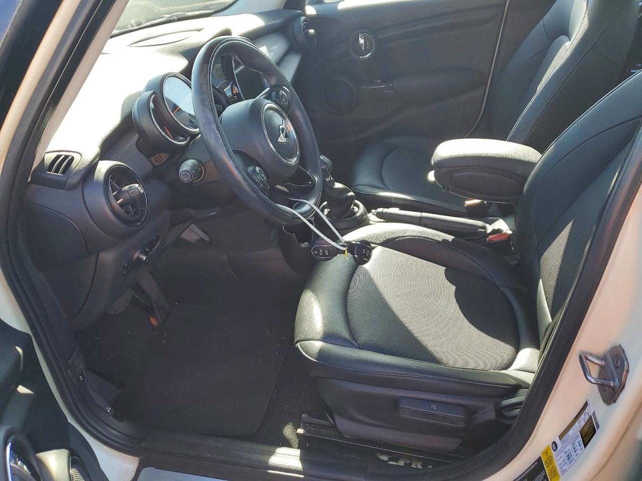 2017 Mini Cooper - Image 7